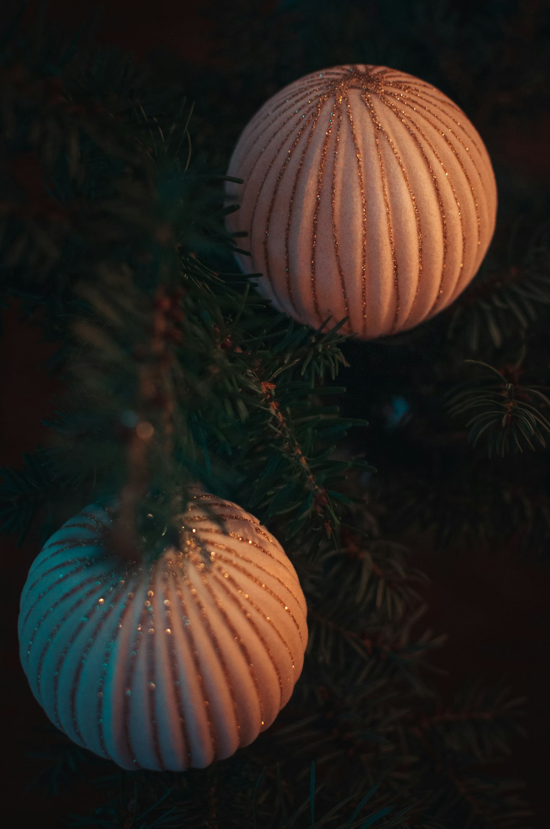 white and blue ball ornament
