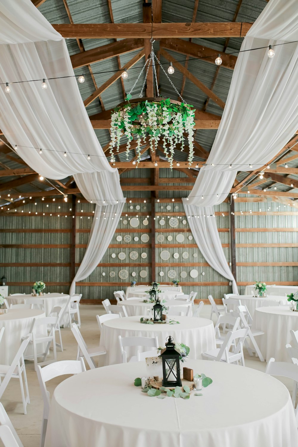 white table cloth on table