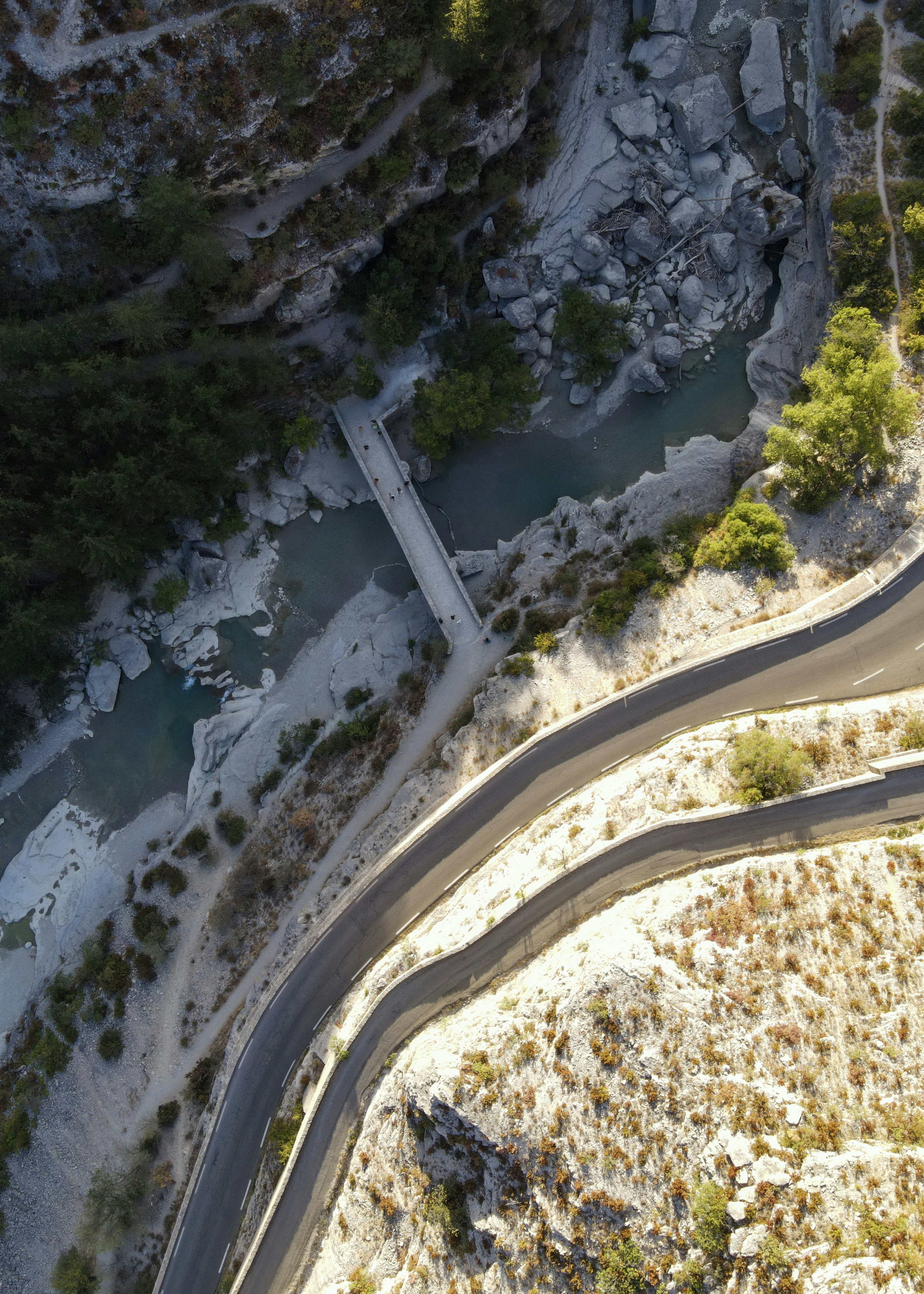 Photo by jonathanarbely