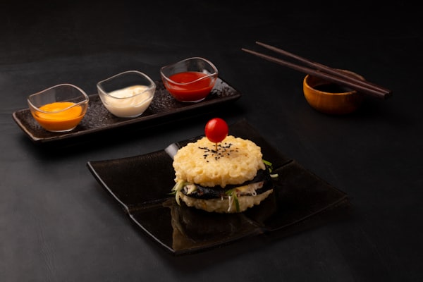 Burger nocturno elegante, Golden Brown