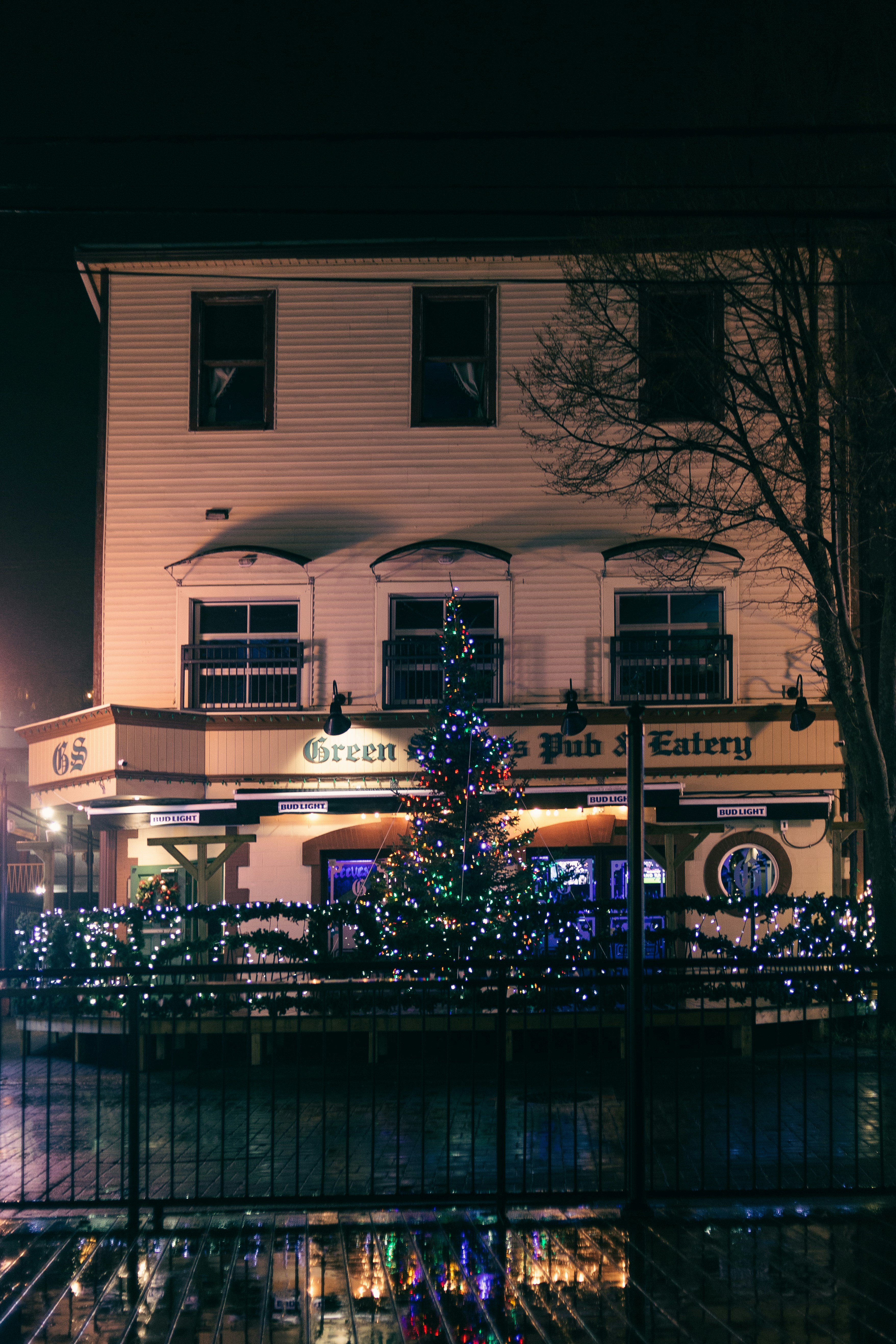 Photo by introspectivedsgn