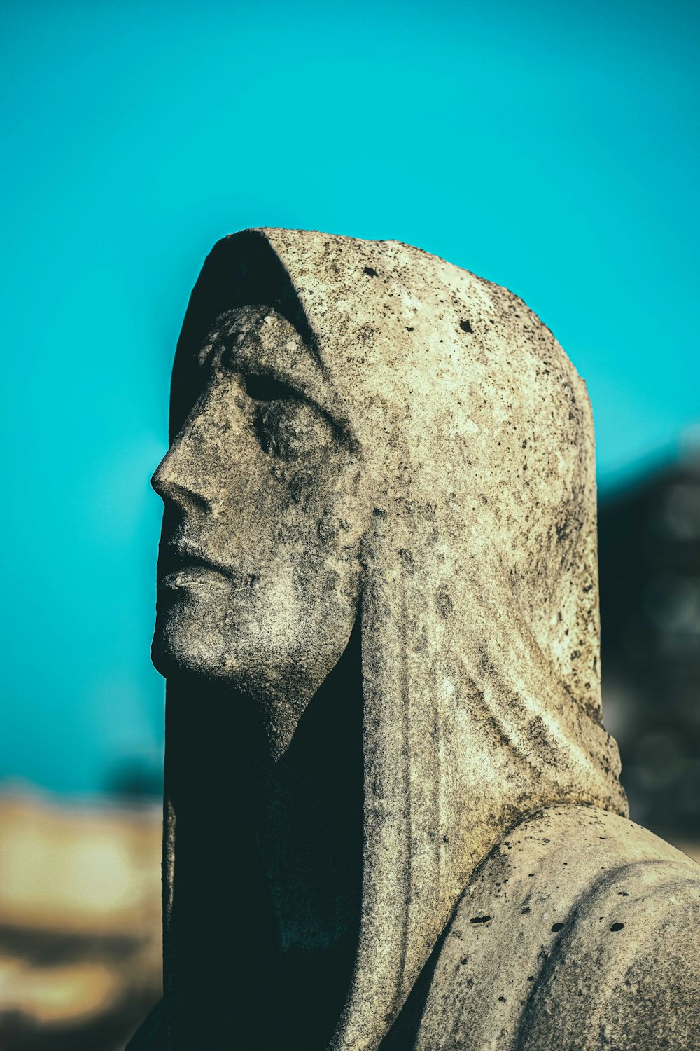 gray concrete statue during daytime