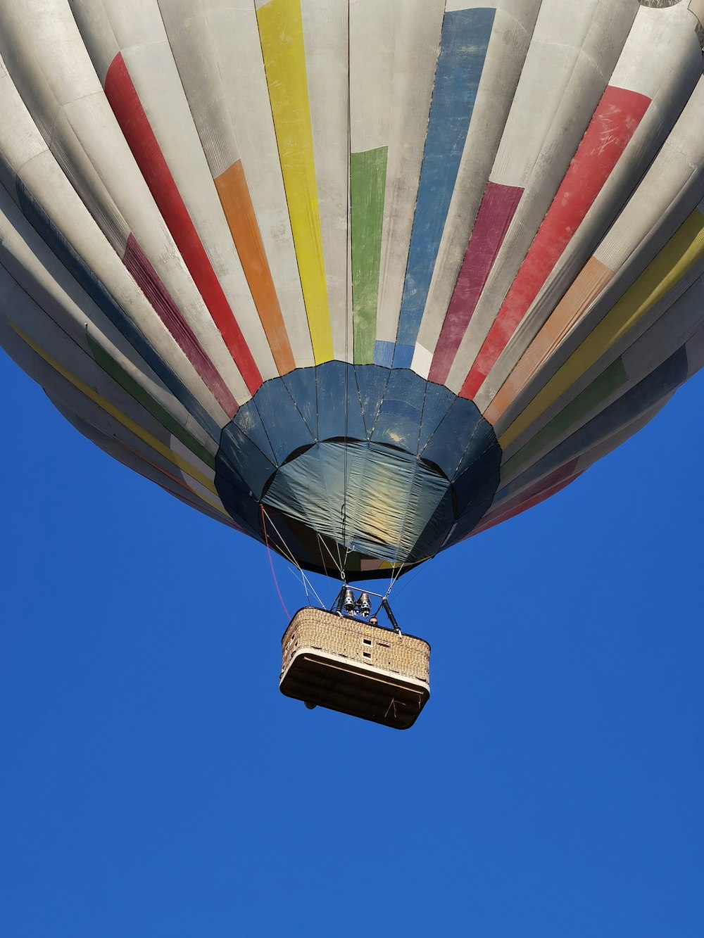 yellow red and blue hot air balloon