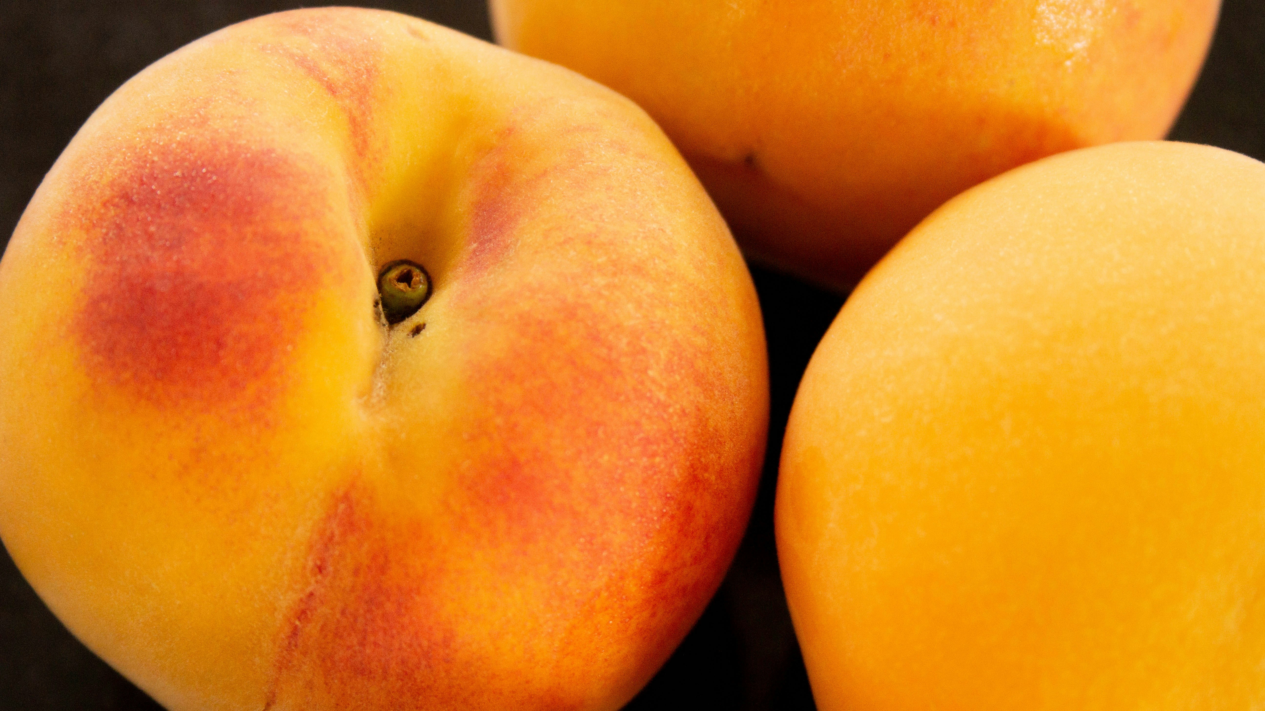 yellow peaches fruit