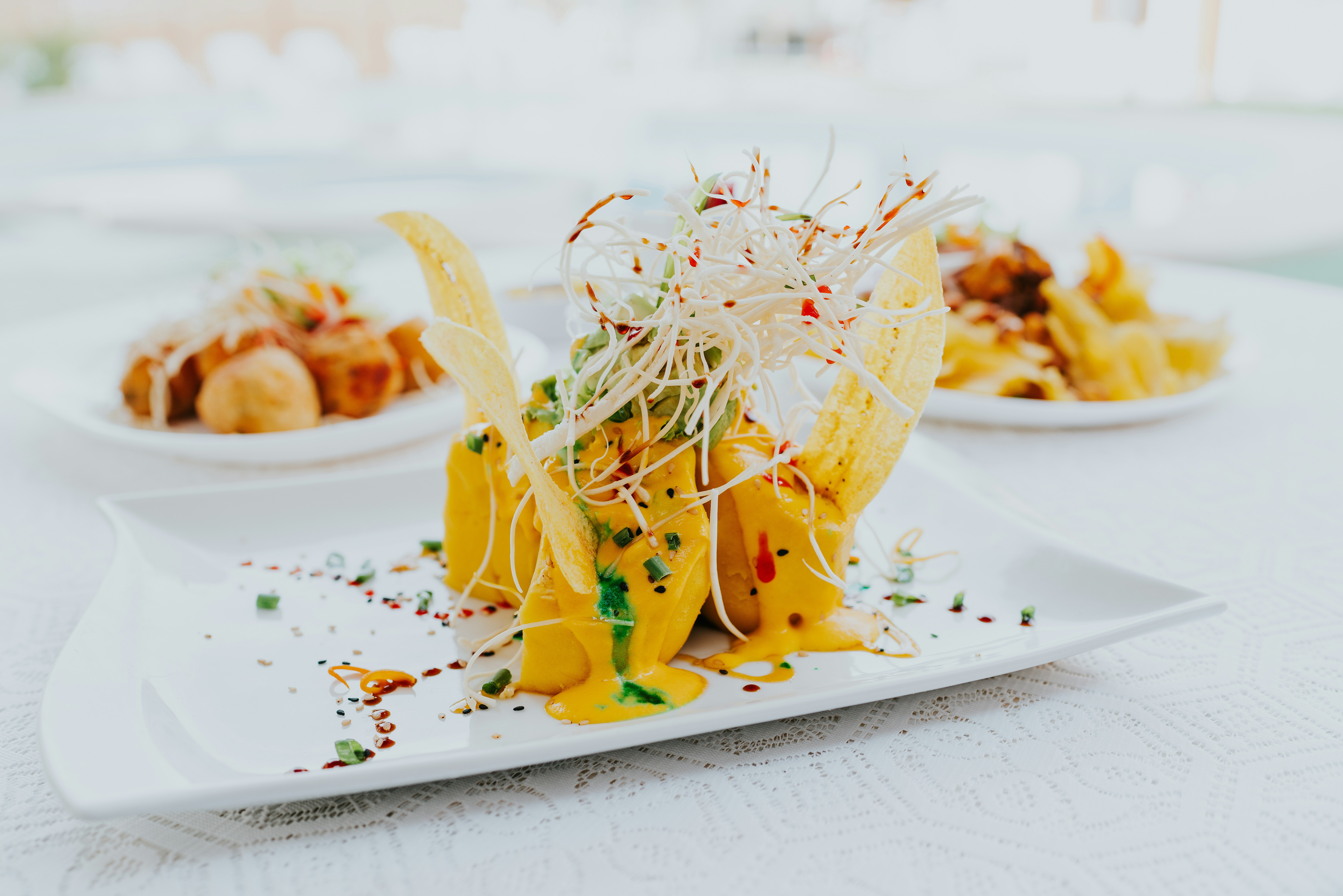 What Are The Key Ingredients In Making Traditional Korean Spicy Chicken Stew (dakdoritang)?