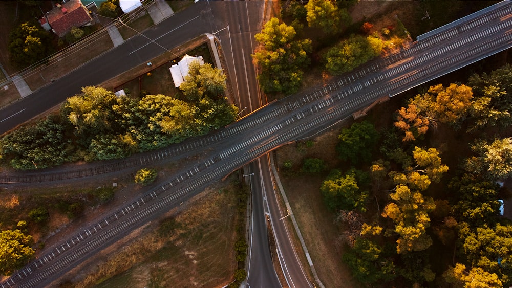 gray concrete road during daytime