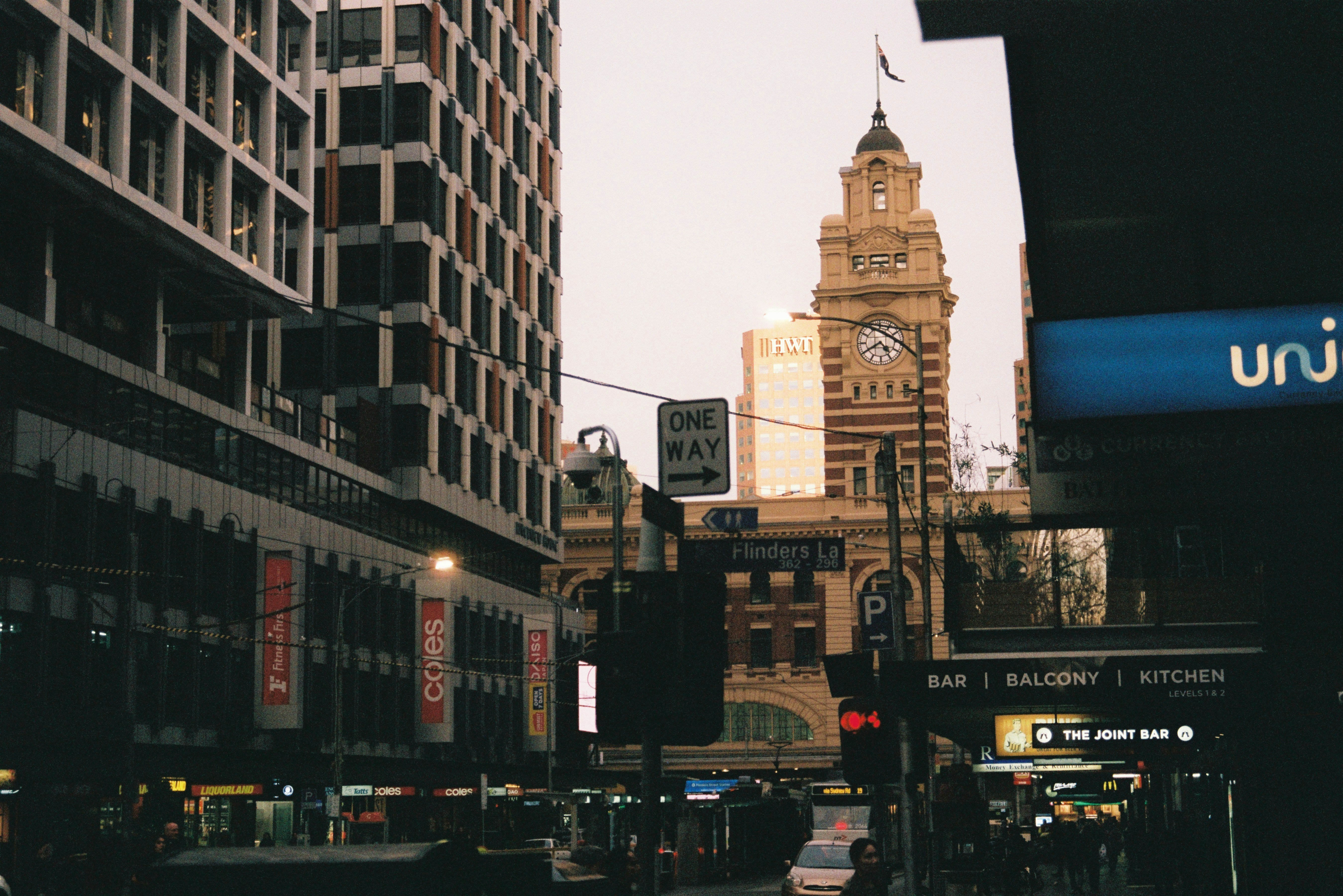 Photo by mattboitor