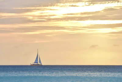Golden-hour sail aboard the Alihilani