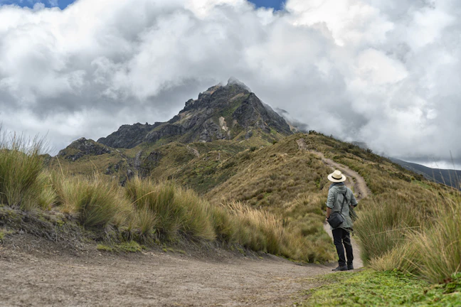 14-Day Ecuador Budget Backpacking Itinerary