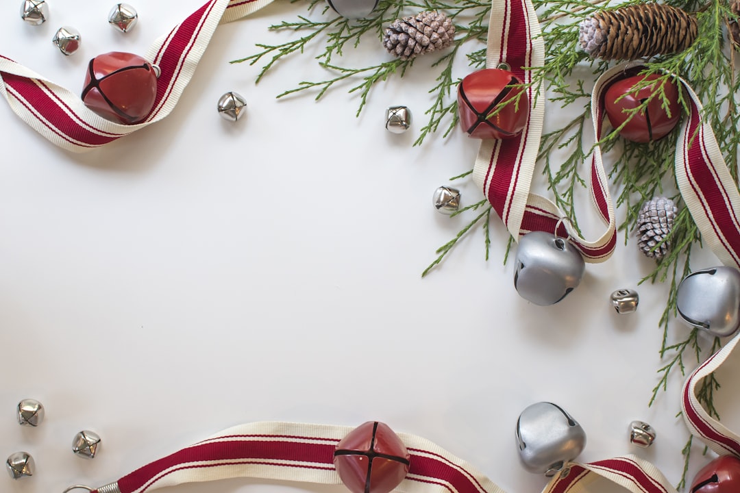 red green and white ribbon on white surface, Jingle Bells Background