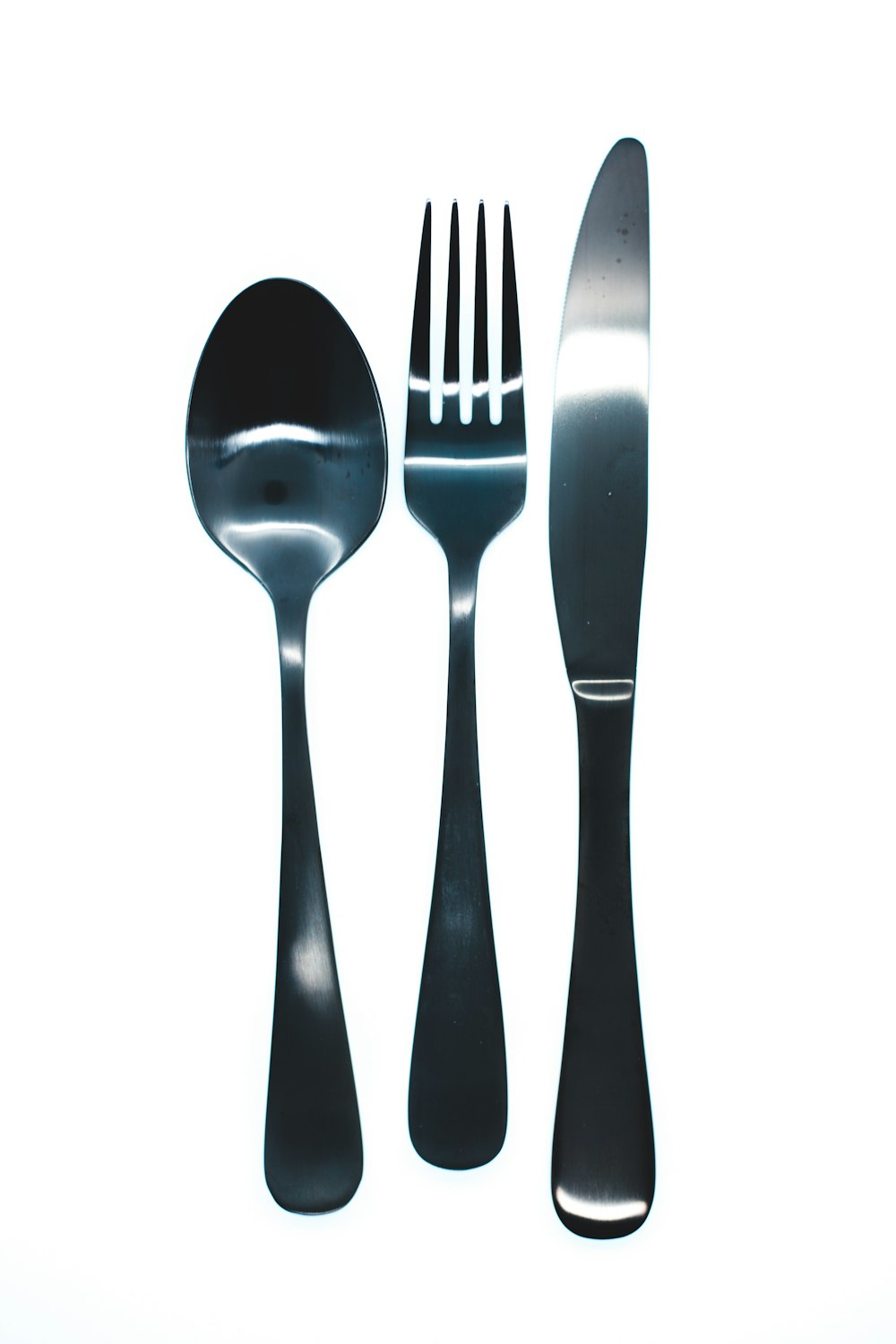Tenedor de plata e ilustración de cuchara
