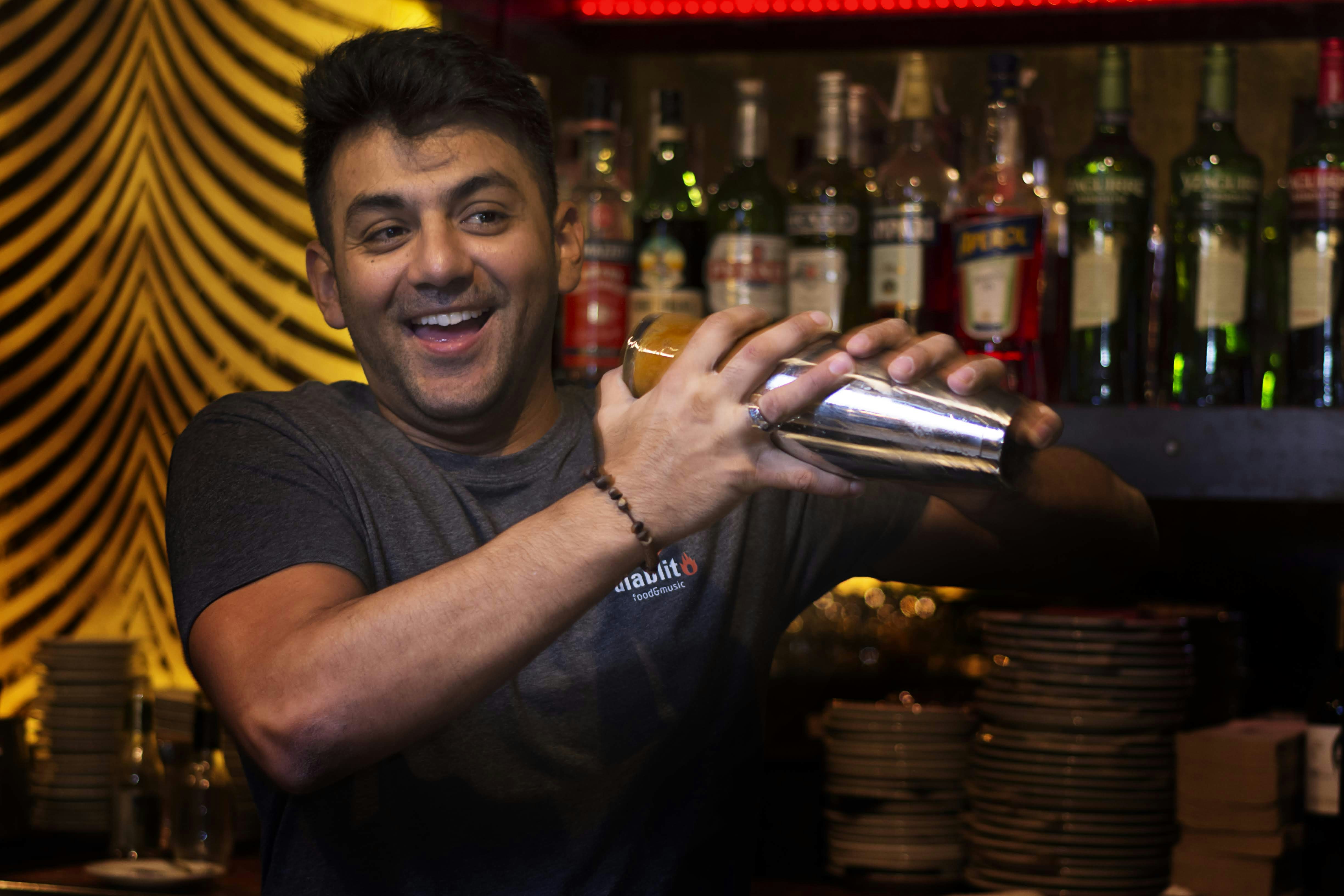 Bar owner to Elk Grove City Councilmember Sergio Robles ‘You got to quit drinking’ after admitting to drunk driving