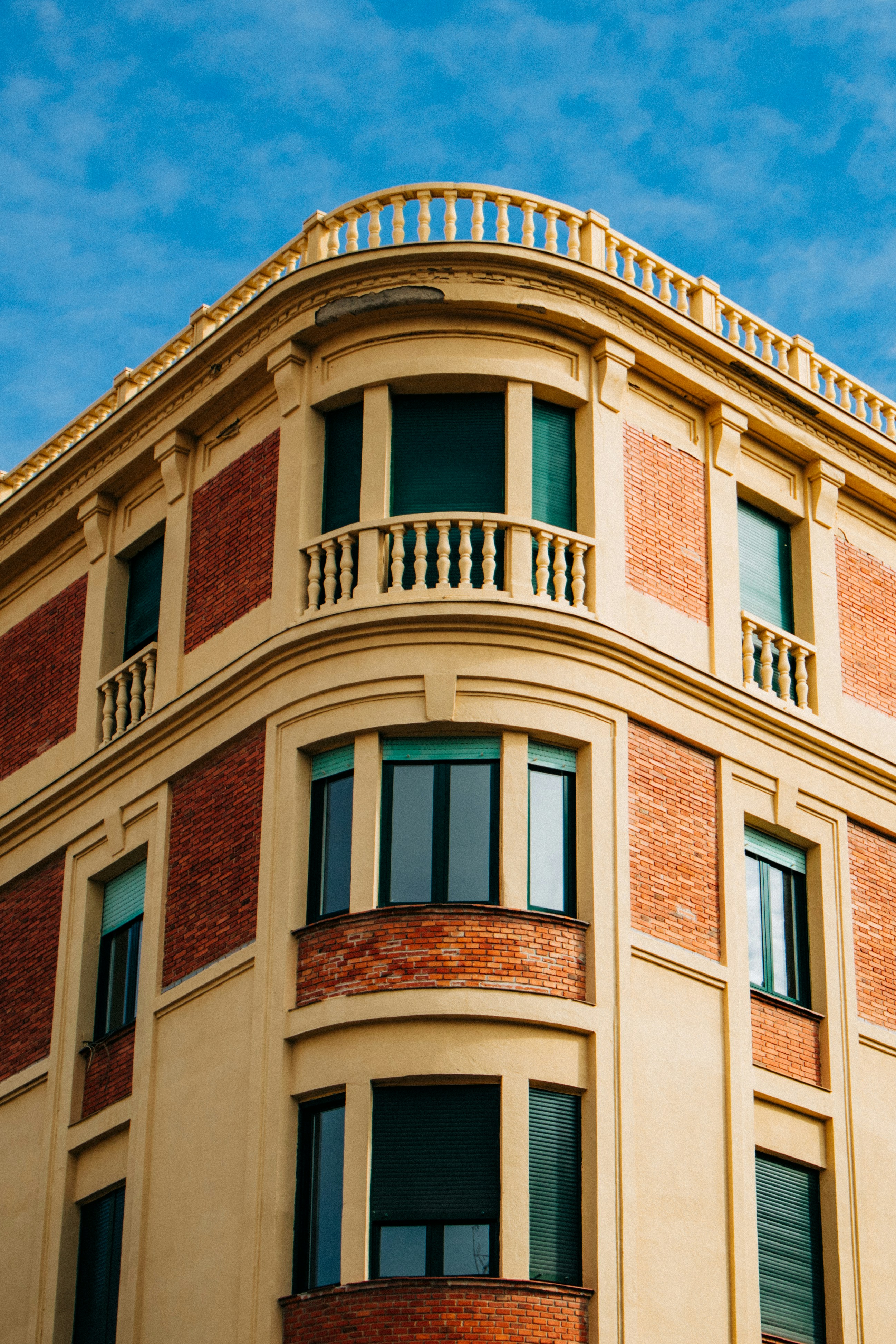 584. The Best Practices for Creating Engaging Instagram Stories