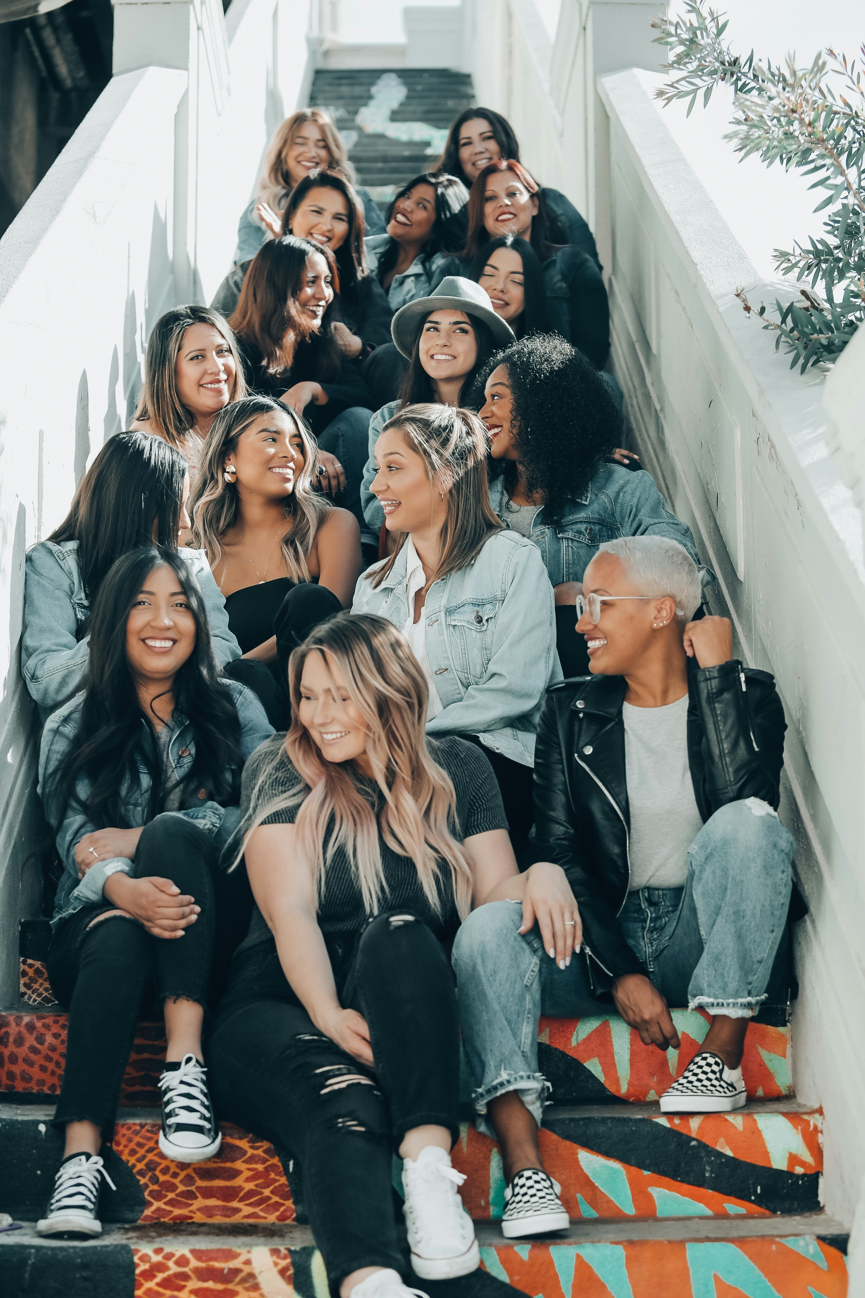 great photo recipe,how to photograph group of people sitting on gray concrete stairs