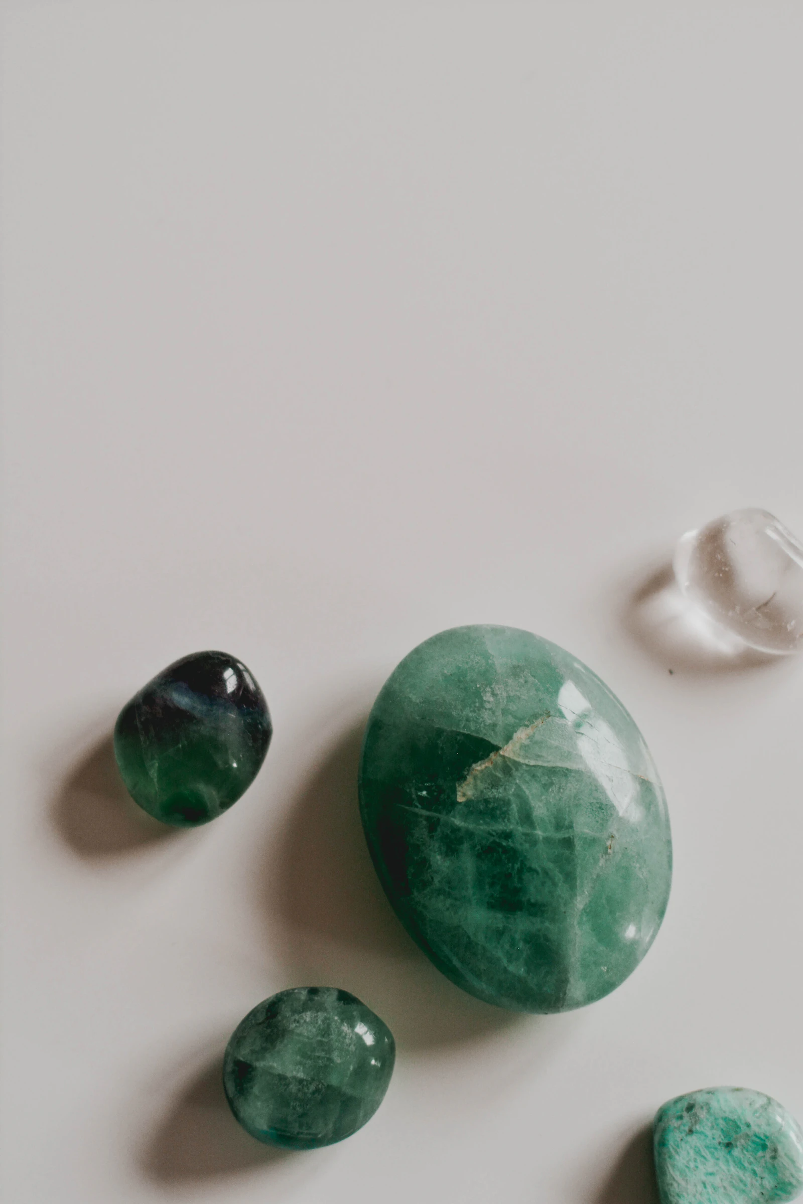 Zambian emerald, pear cut, green