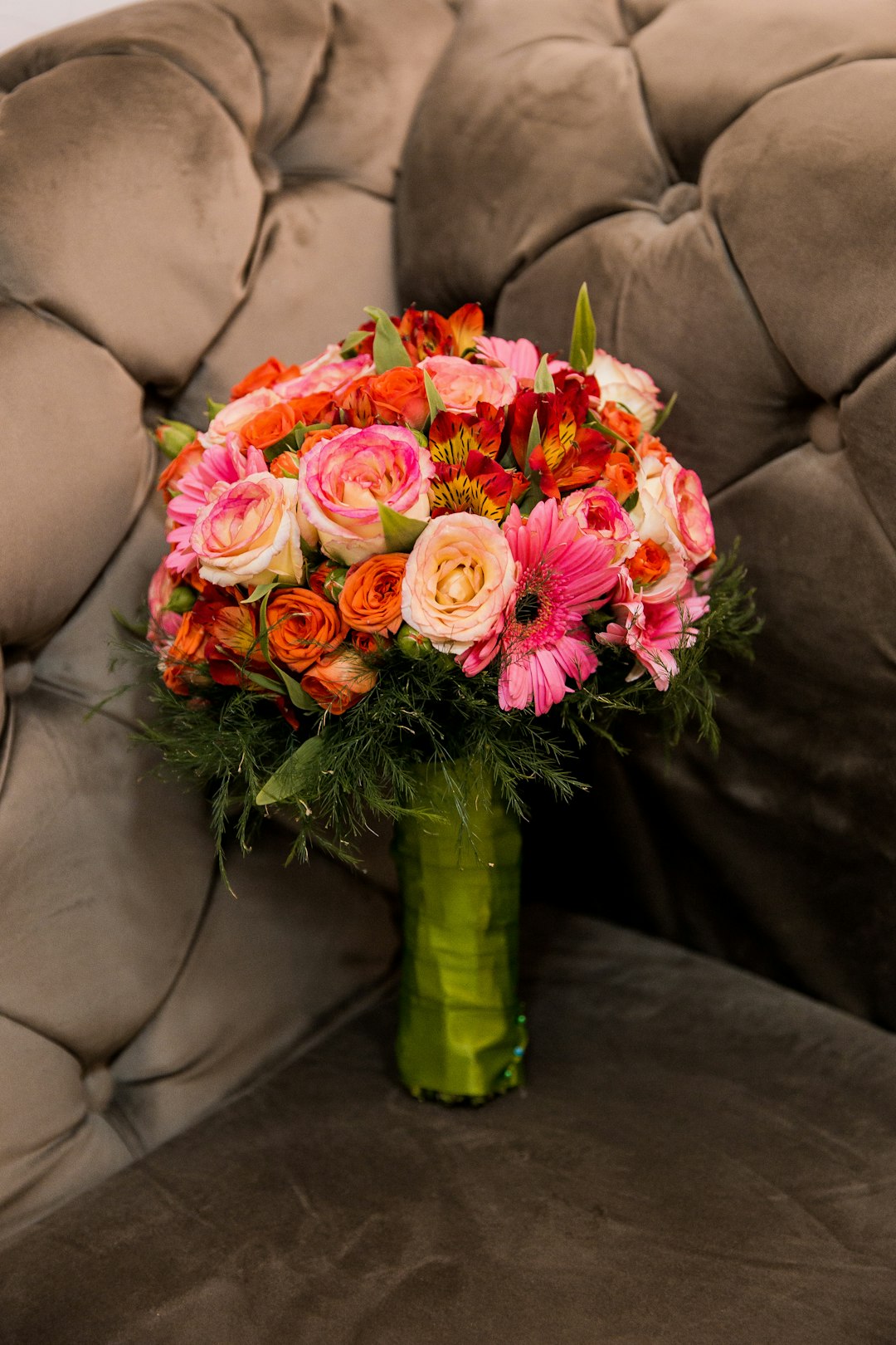 pink and white flower bouquet