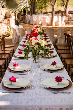 Elegant table setup for an outdoor anniversary celebration.