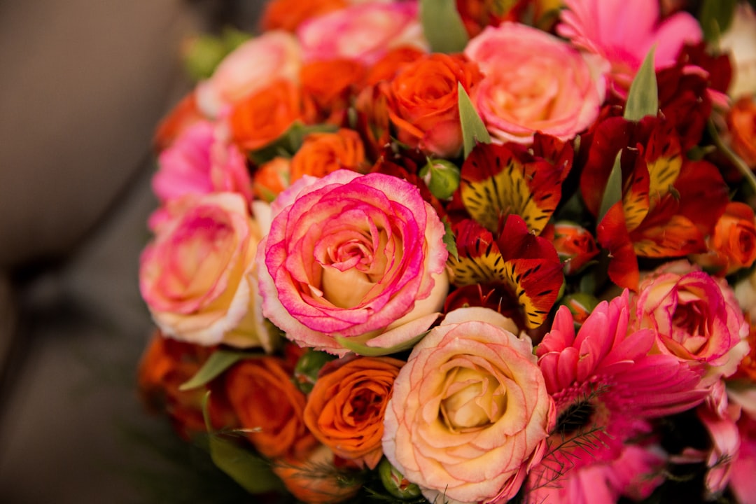 pink and white rose bouquet