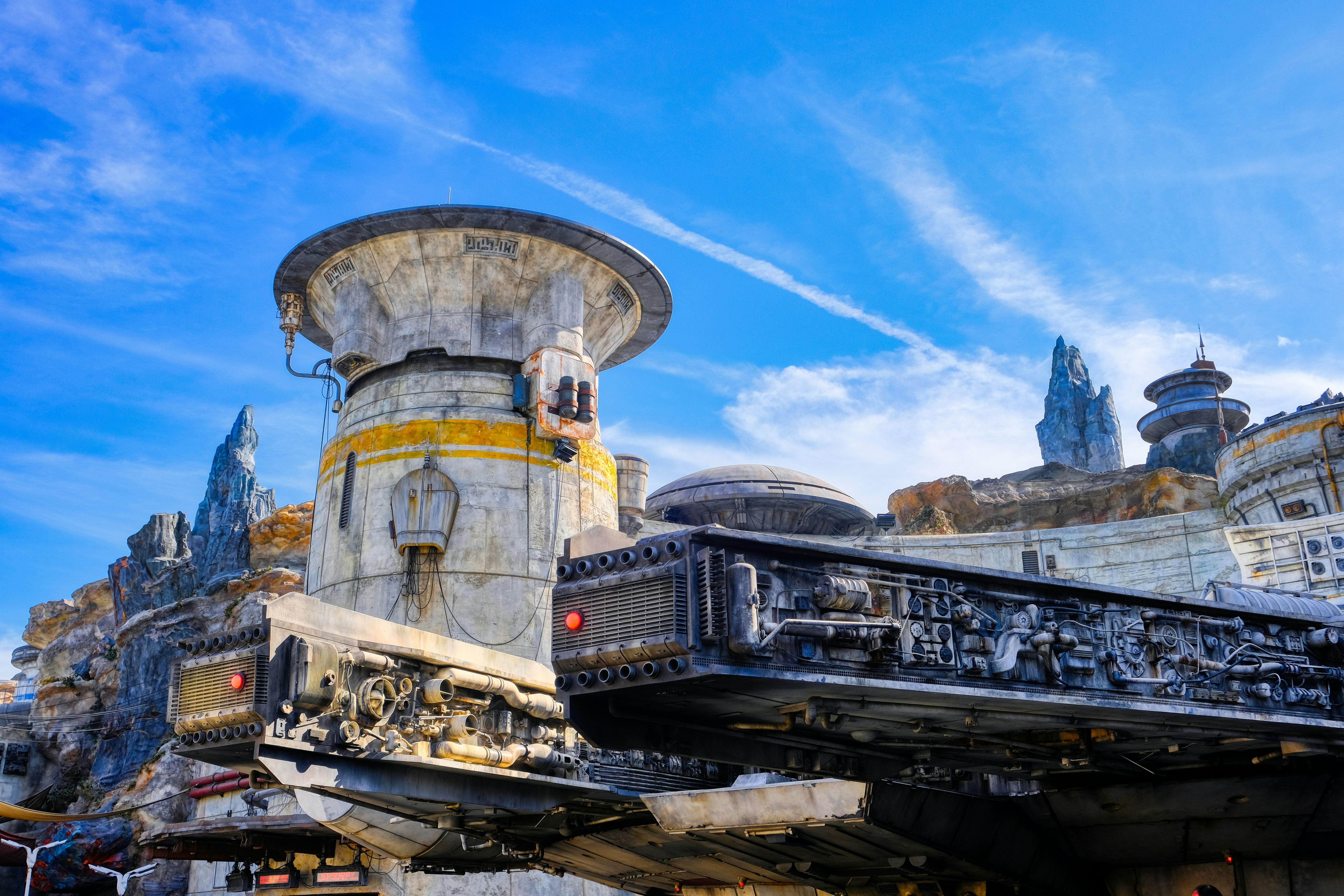 gray concrete statue under blue sky during daytime