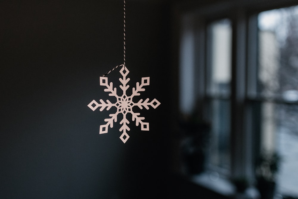 ciondolo fiocco di neve in argento e bianco