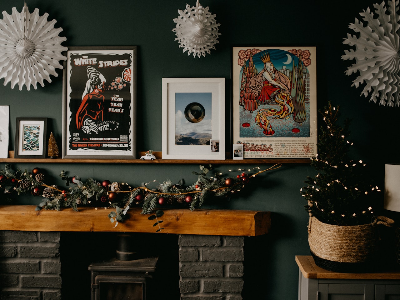 How to Host Holiday Gatherings in Small NYC Spaces