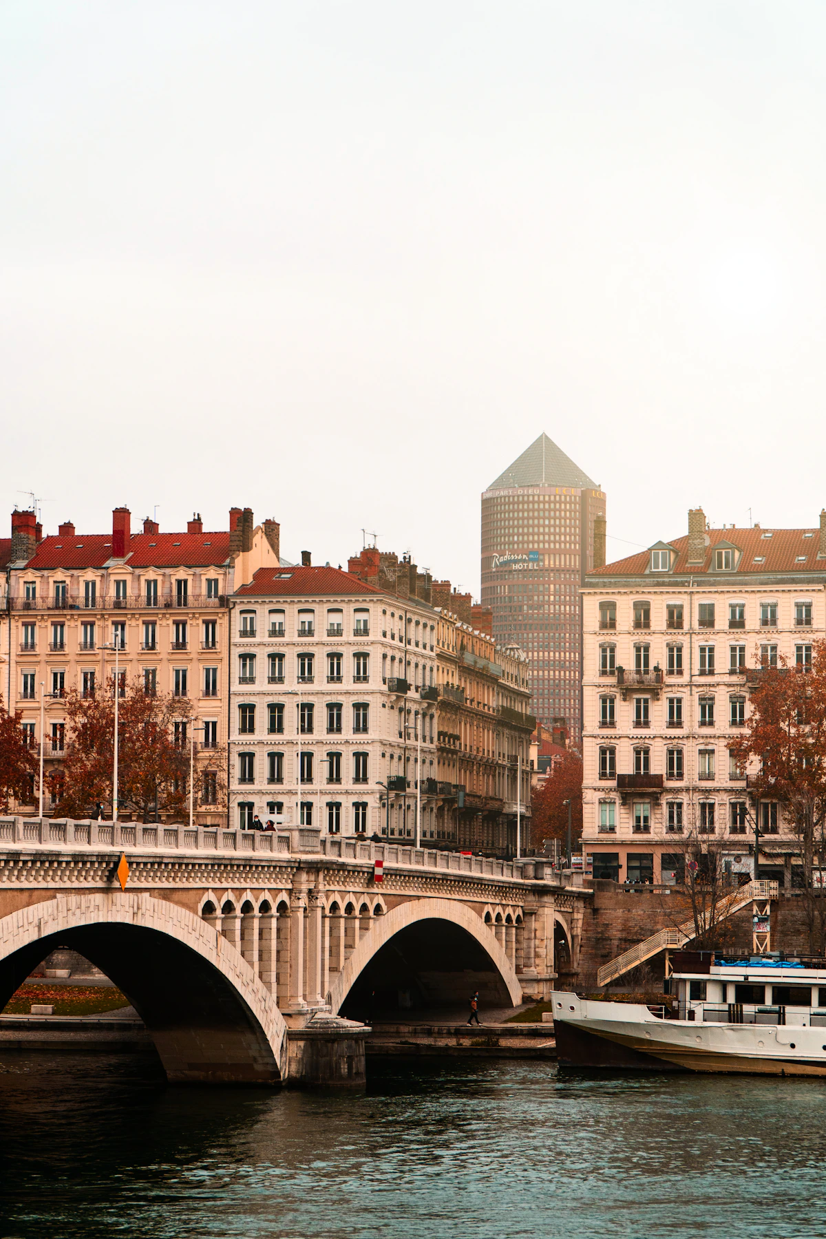 Vieux Lyon — chasseur immobilier indépendant à Lyon spécialisé recherche immobilière et investissement locatif