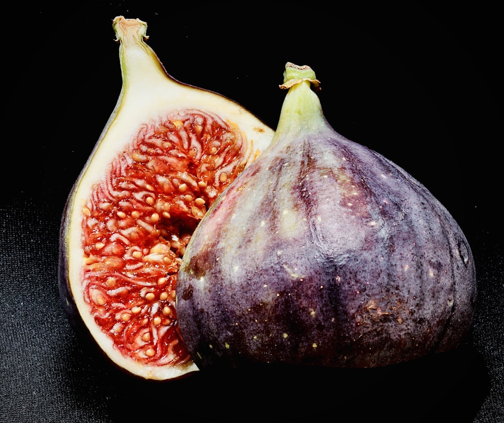 red and black round fruit