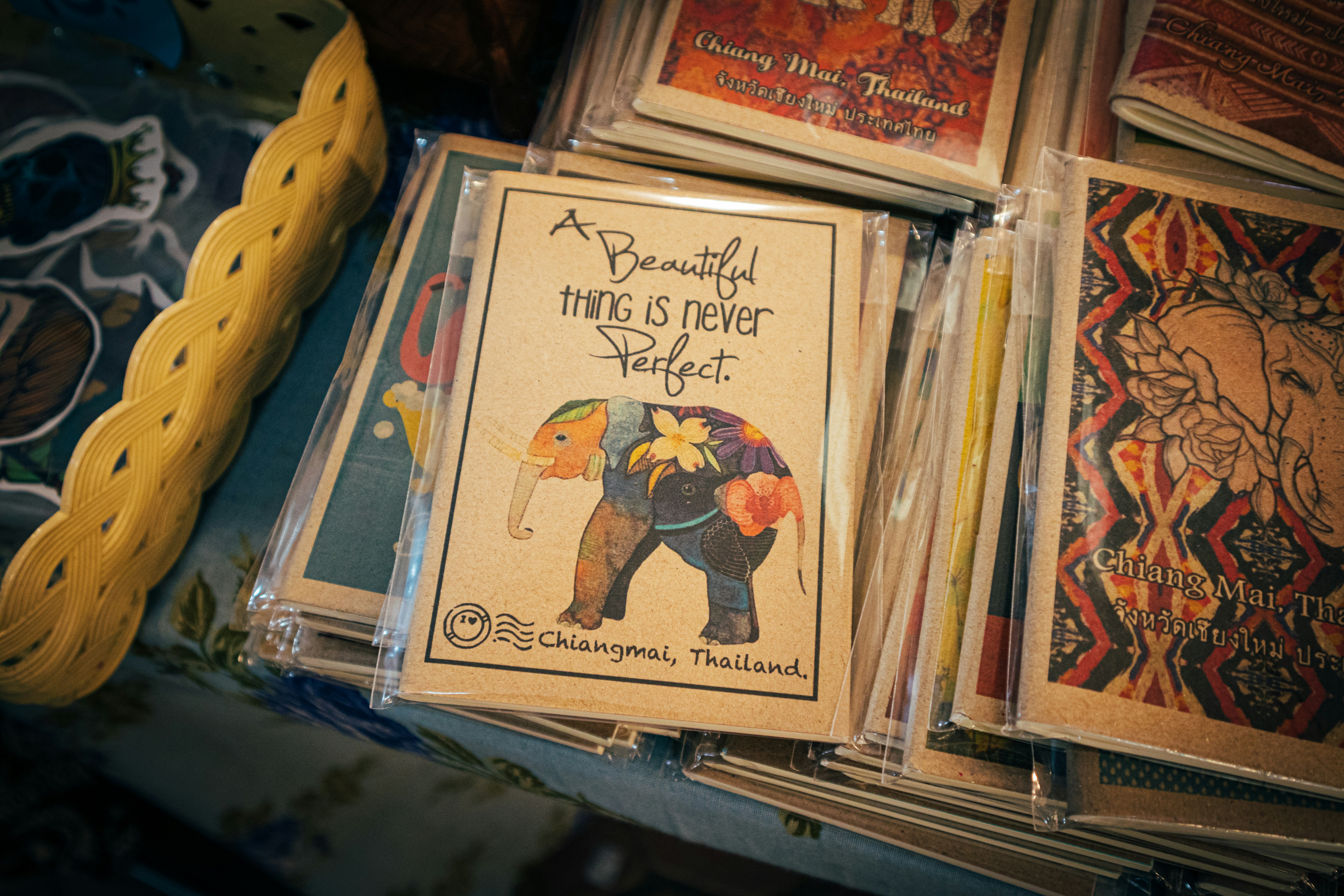 photo-1608152167294-fde68cd9be96?ixid=M3wzOTE5Mjl8MHwxfHNlYXJjaHwxfHxnaWZ0aW5nJTIwYW4lMjBlbGVwaGFudHxlbnwwfHx8fDE3MjY1NjcwNTV8MA&ixlib=rb-4.0.3