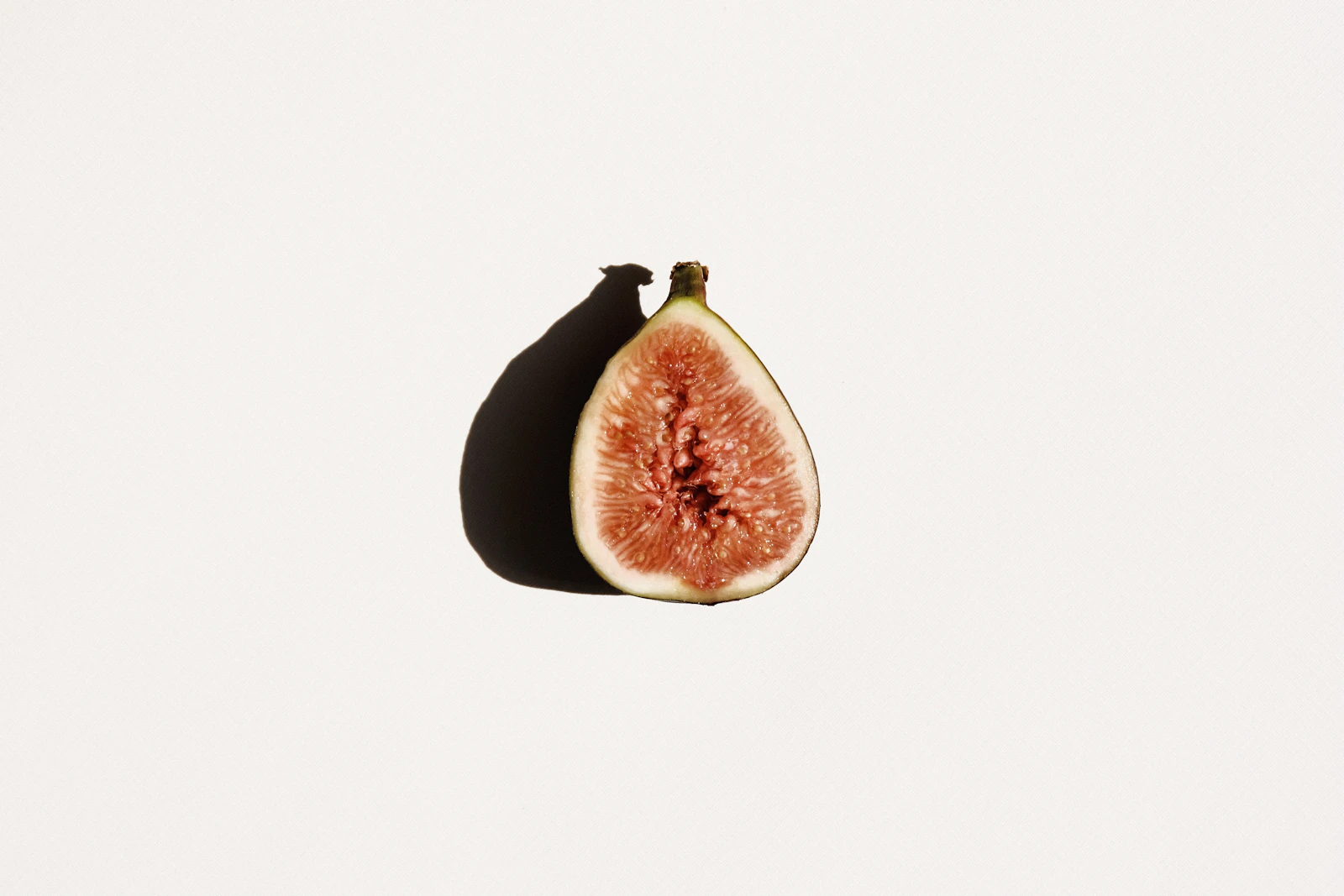 Brown and white sliced fruit