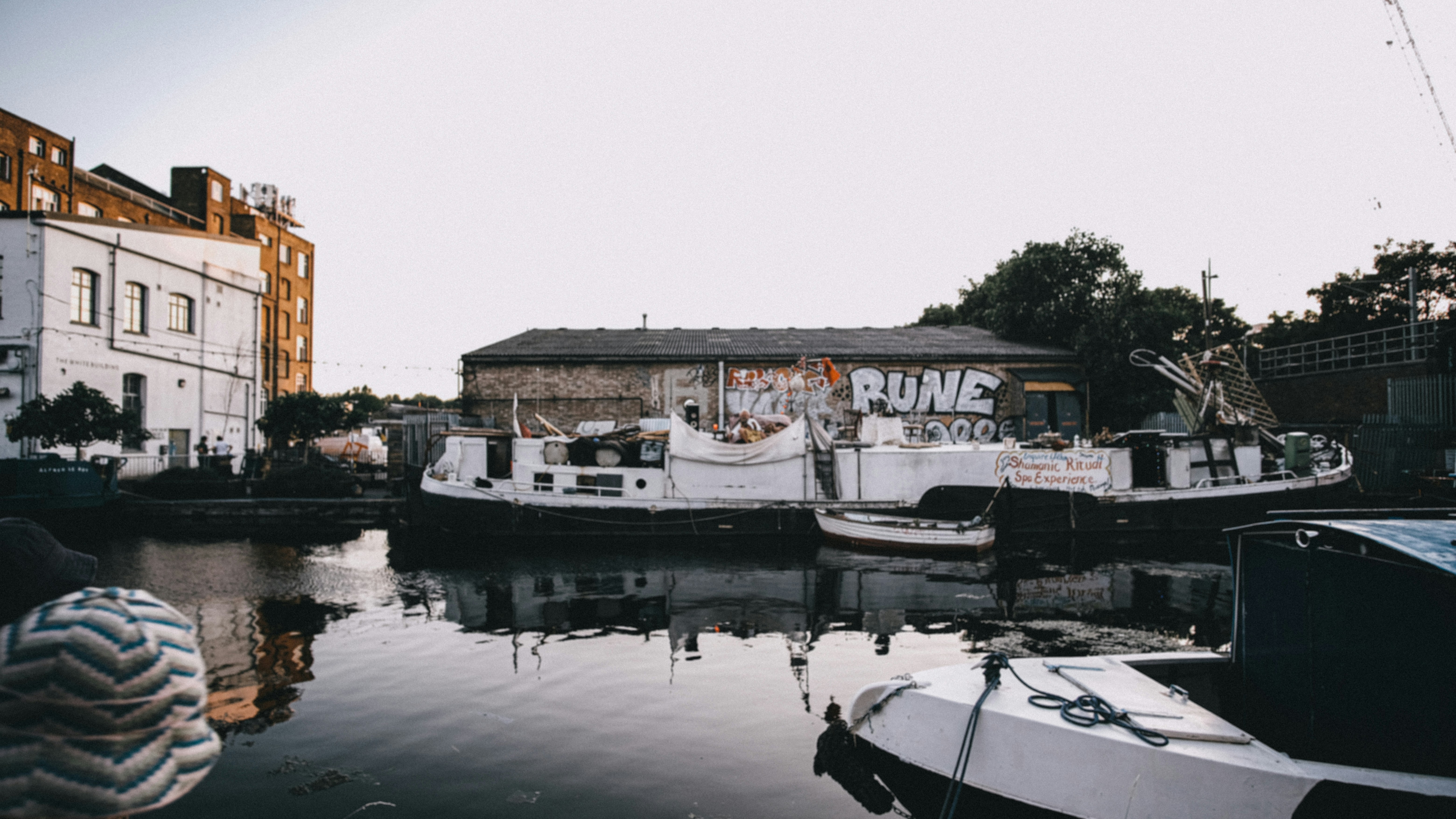 Photo by reganography