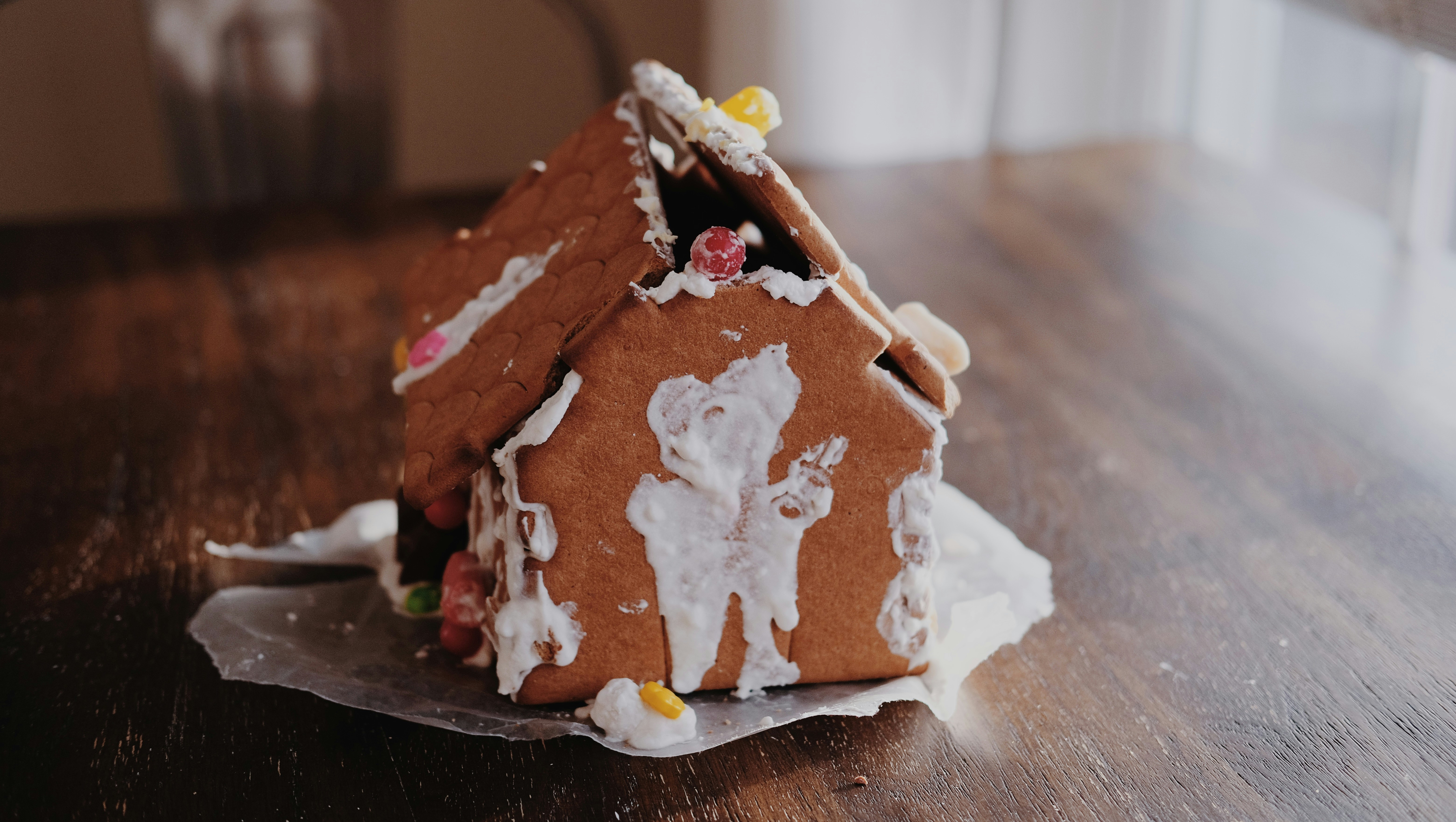 brown and white house miniature