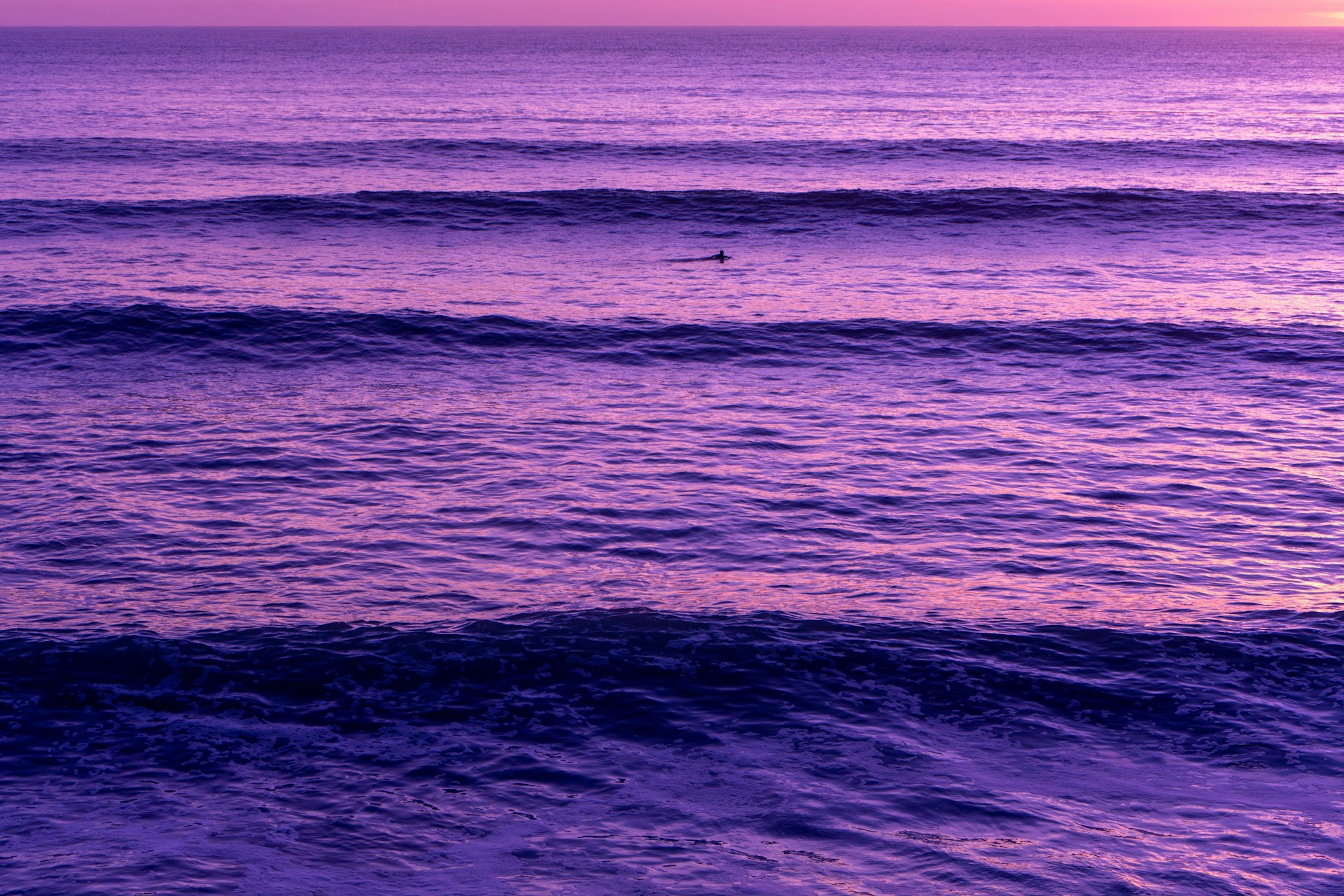 green sea water during daytime