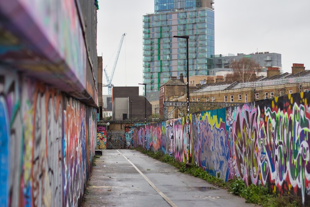 graffiti on wall during daytime