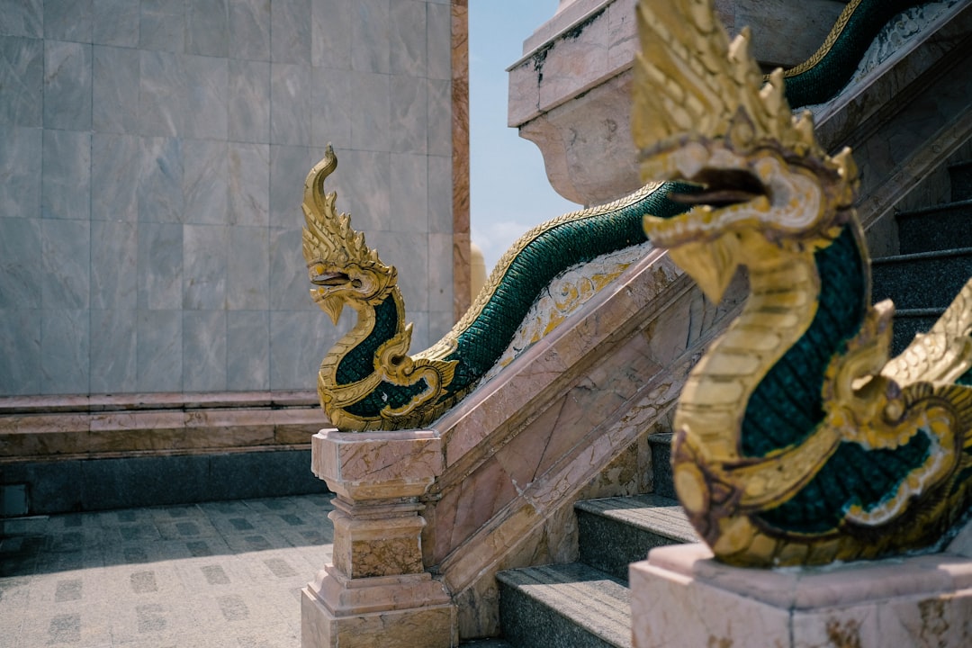 gold and green dragon statue