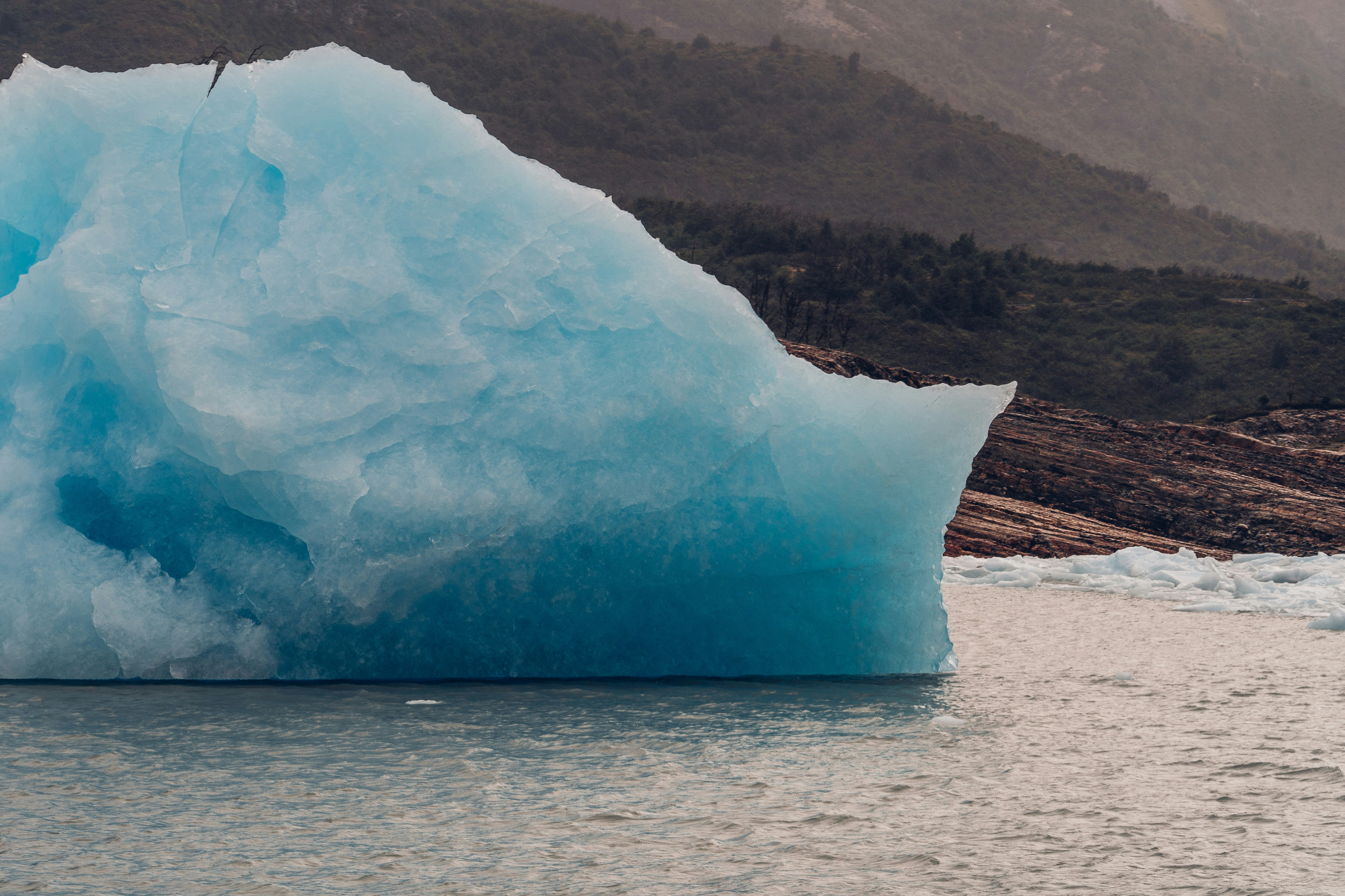 white and blue ocean waves