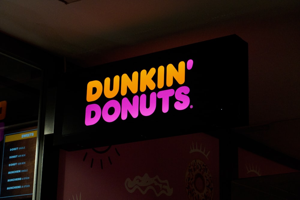 do dunkin donuts refreshers have caffeine