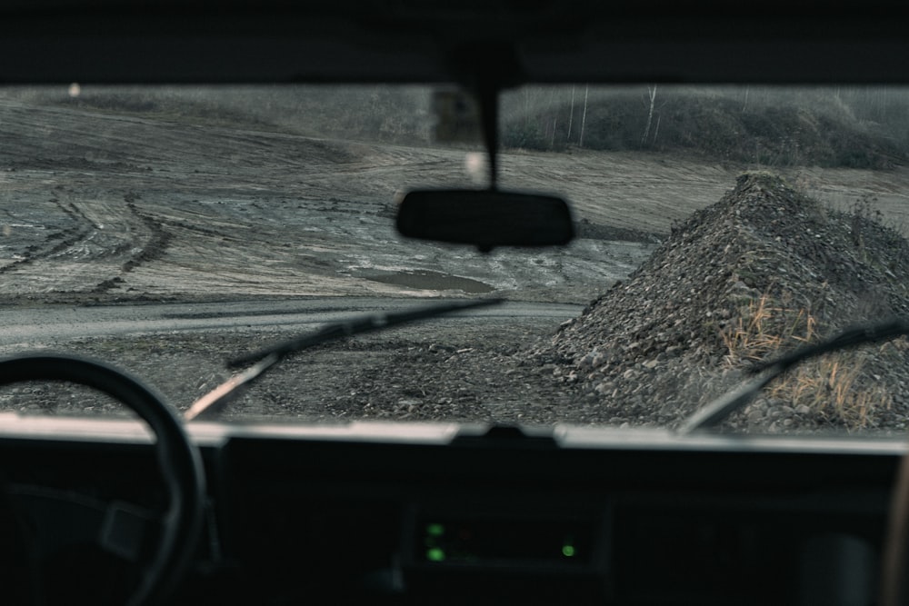 rétroviseur de voiture noir