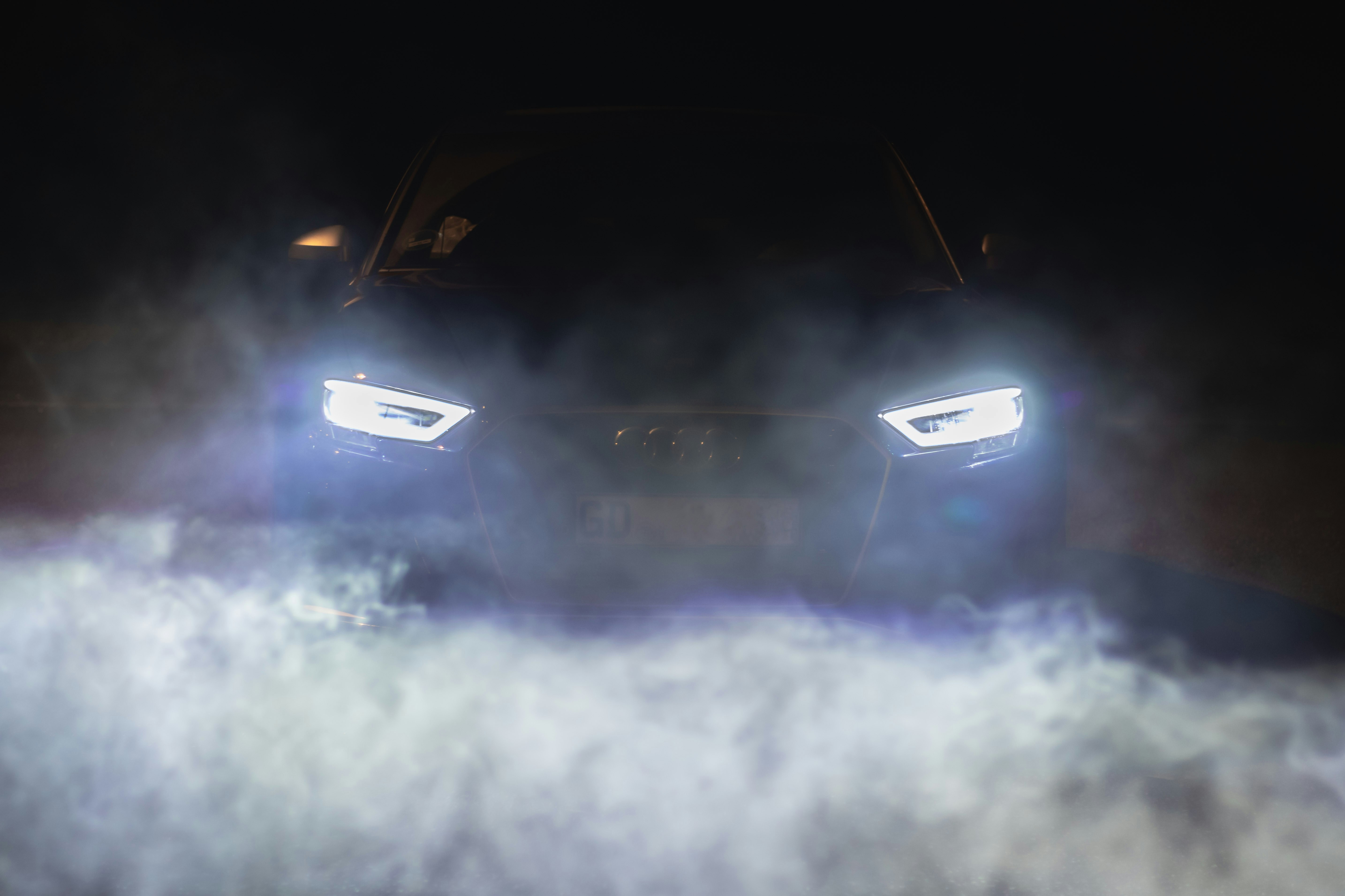 안개 속에서 빛을 보는 꿈의 의미와 해석 방법