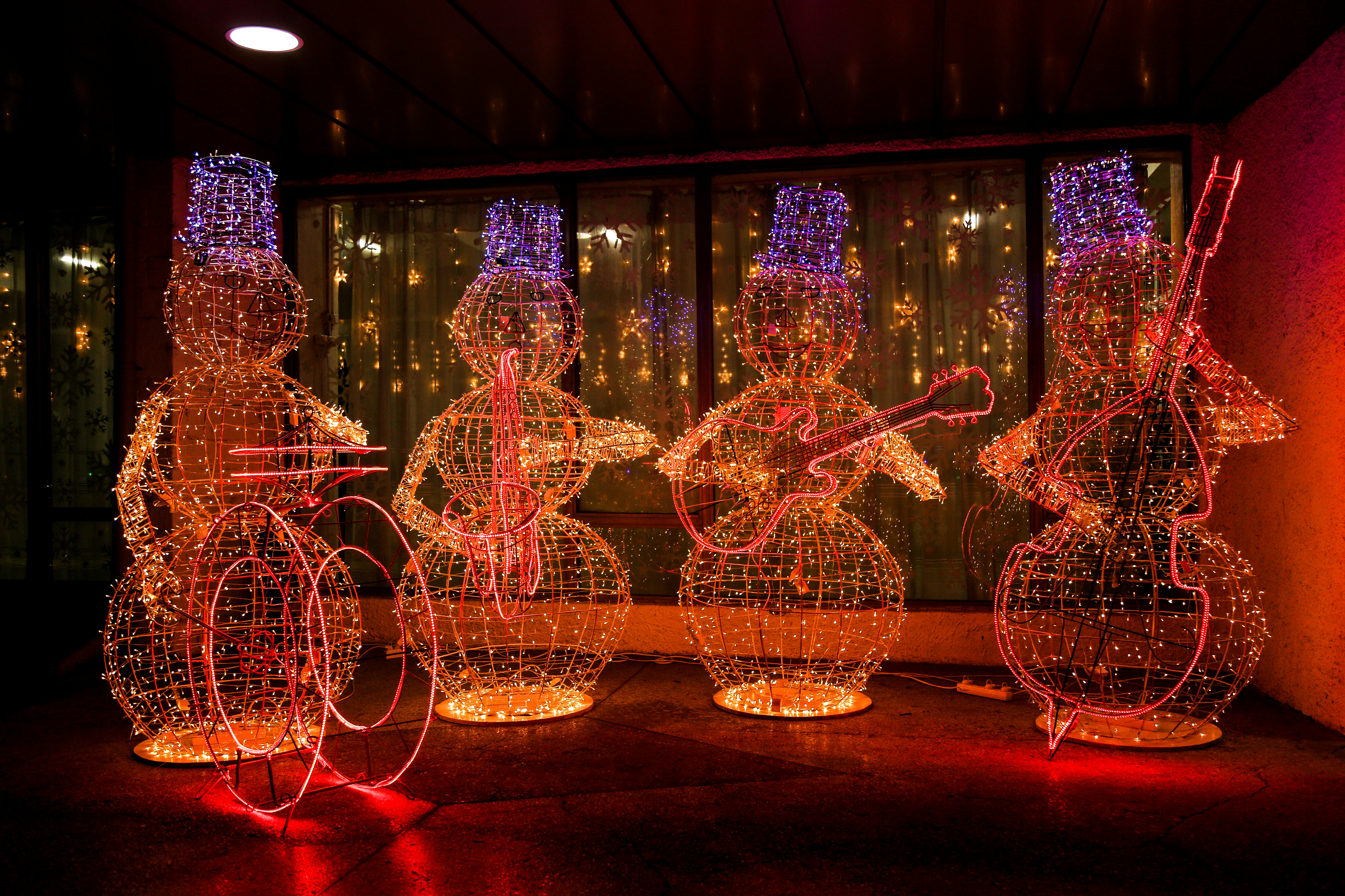 white and brown floral glass table decor