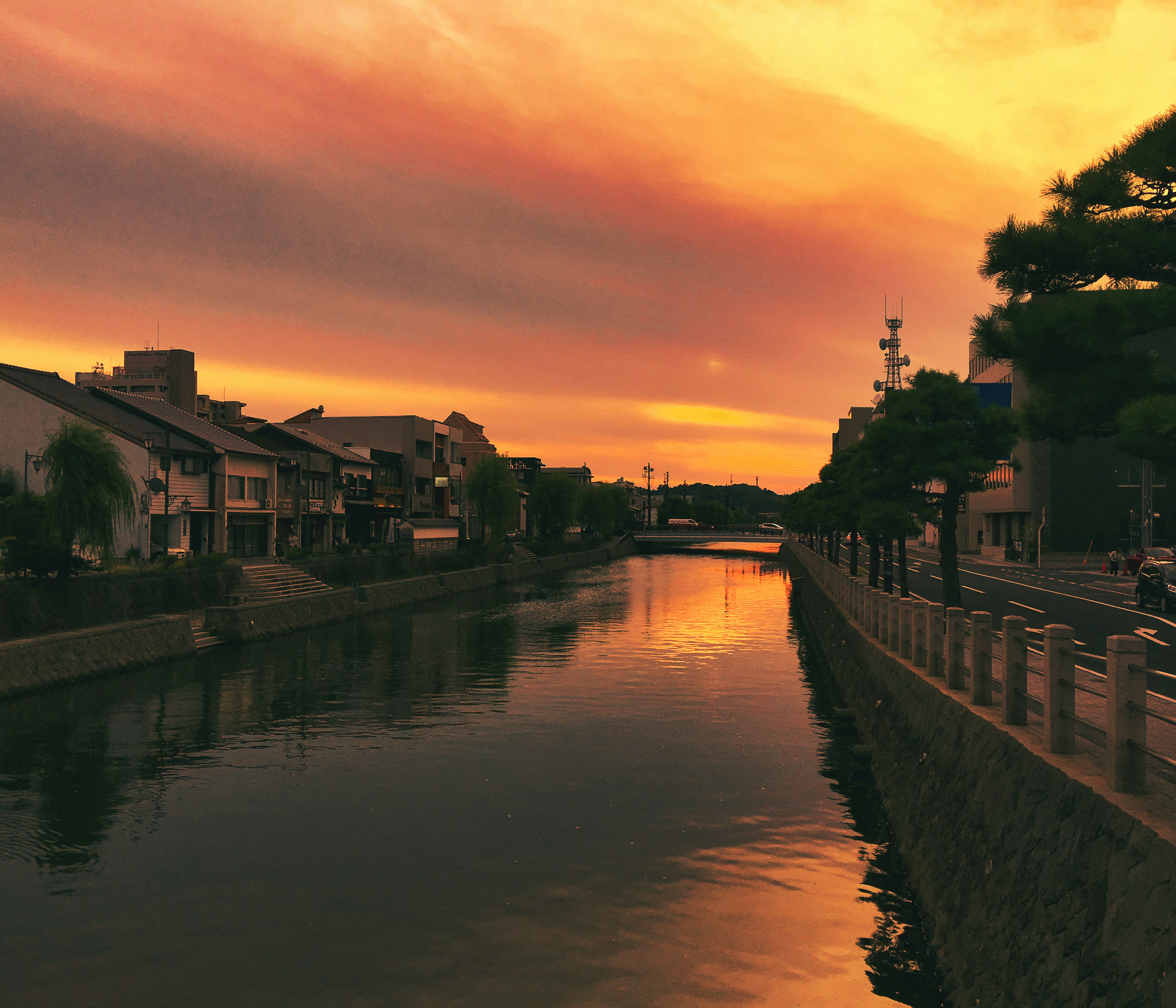 Photo by thomaskinto