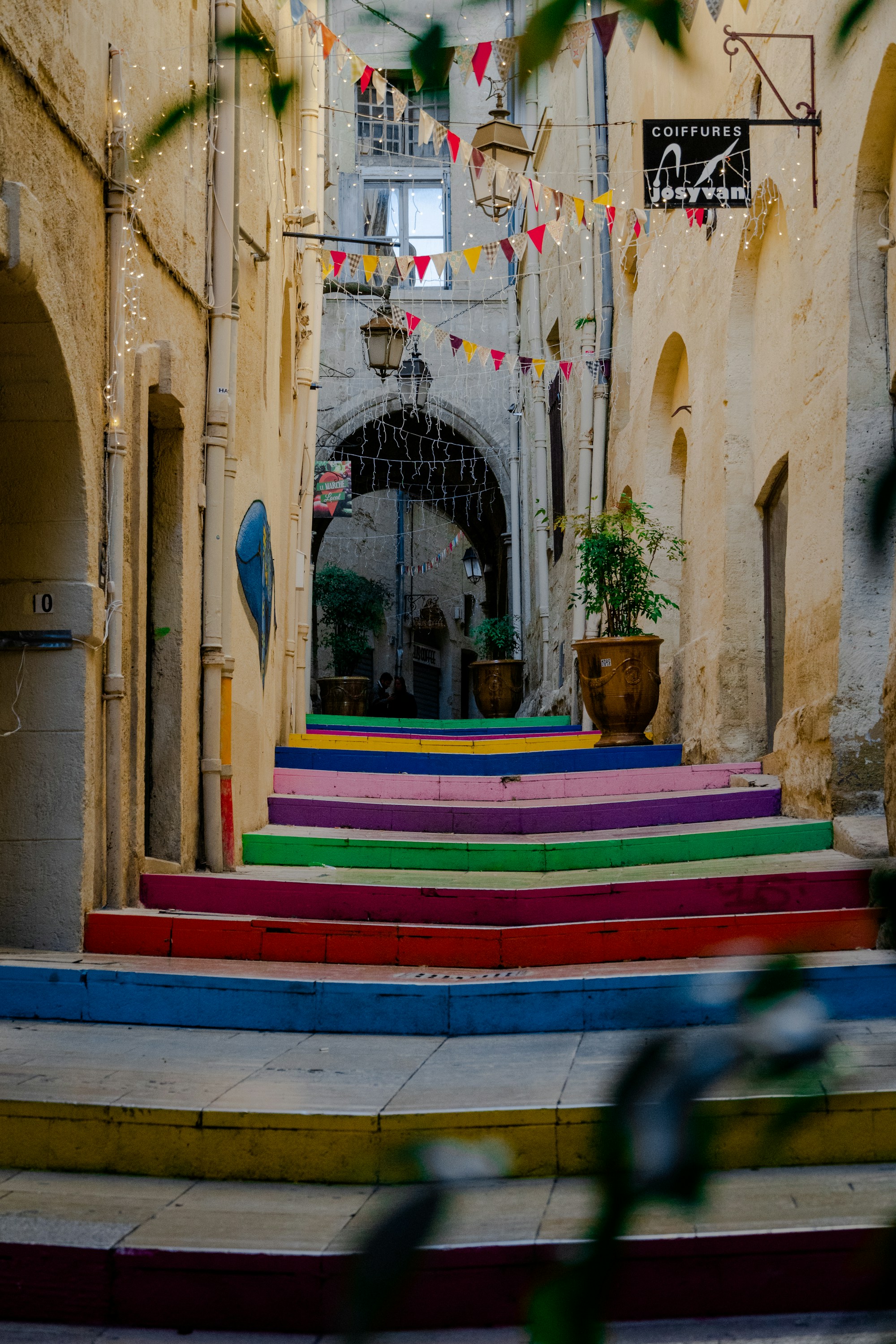 Montpellier: Unveiling Local Culture & Traditions