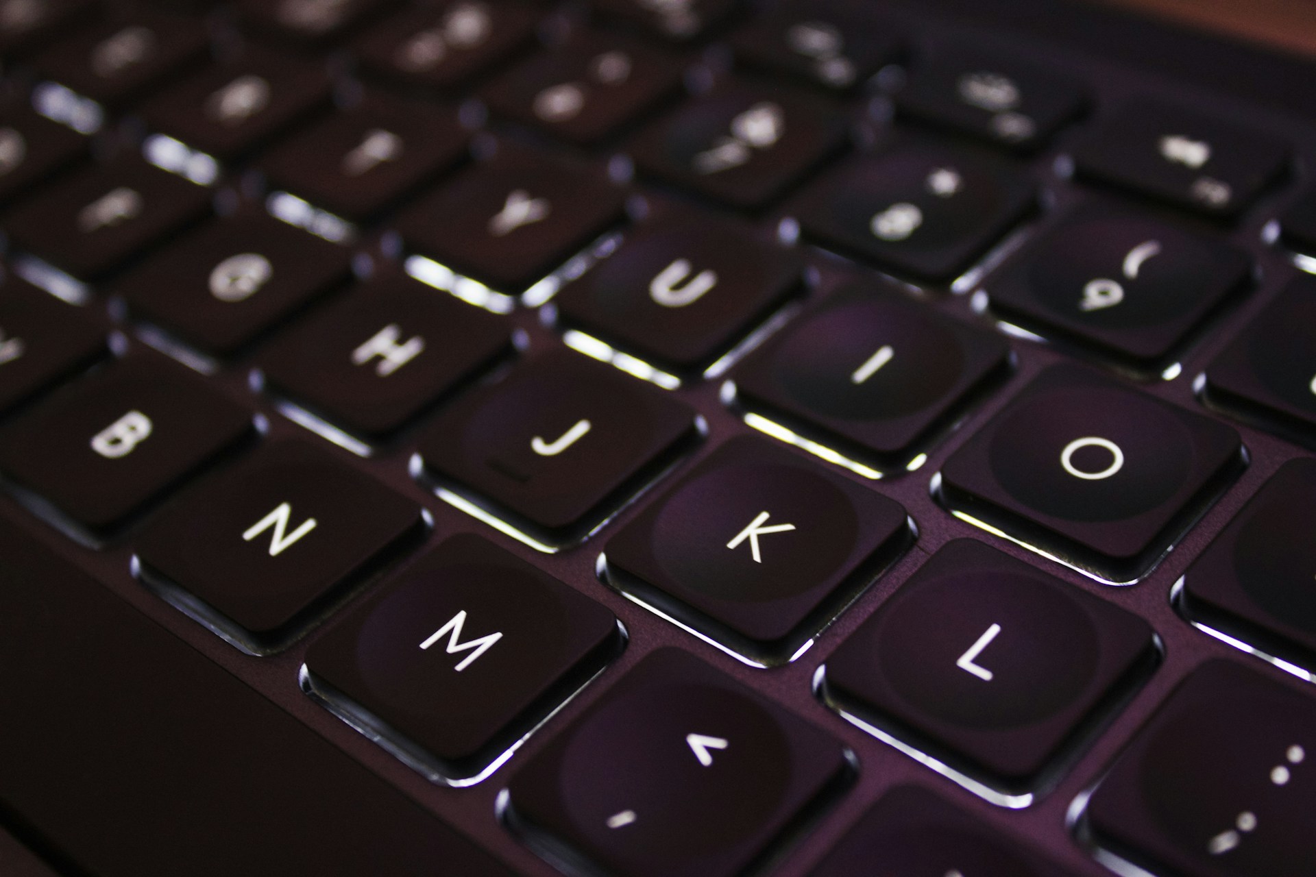 black computer keyboard showing keyboard