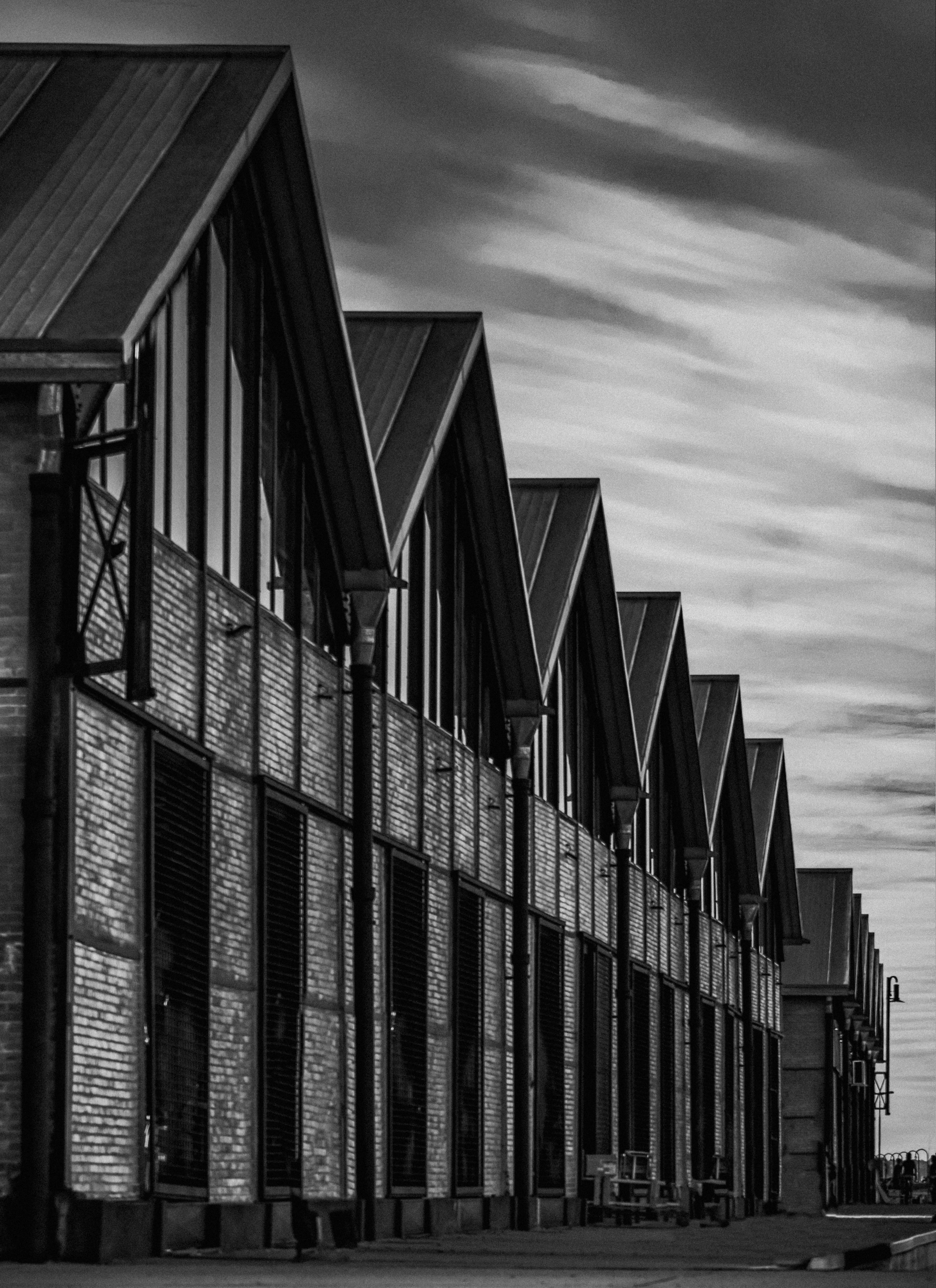 Grayscale photo of high rise building photo – Free Grey Image on Unsplash