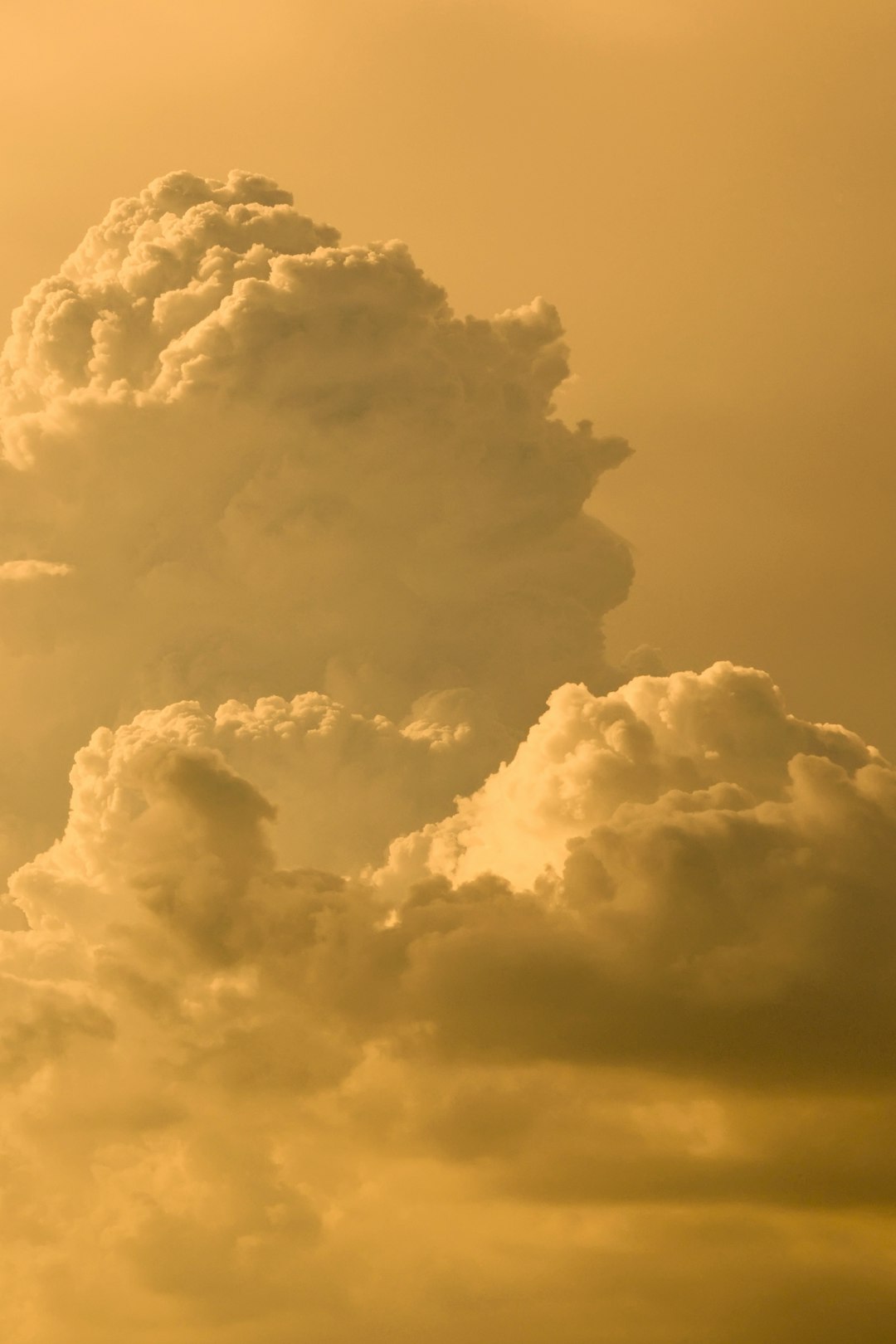 white clouds and blue sky during daytime