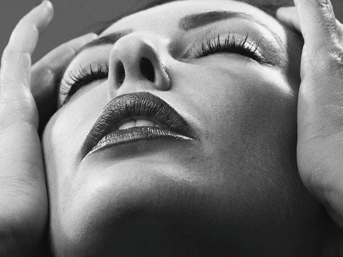 What to Expect When Considering Facelift Surgery in Greenwich