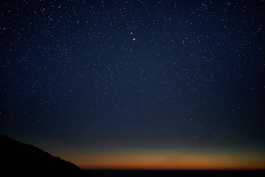 el étoilé au camping La Grée Penvins : extinction des lumières la nuit pour préserver la faune 