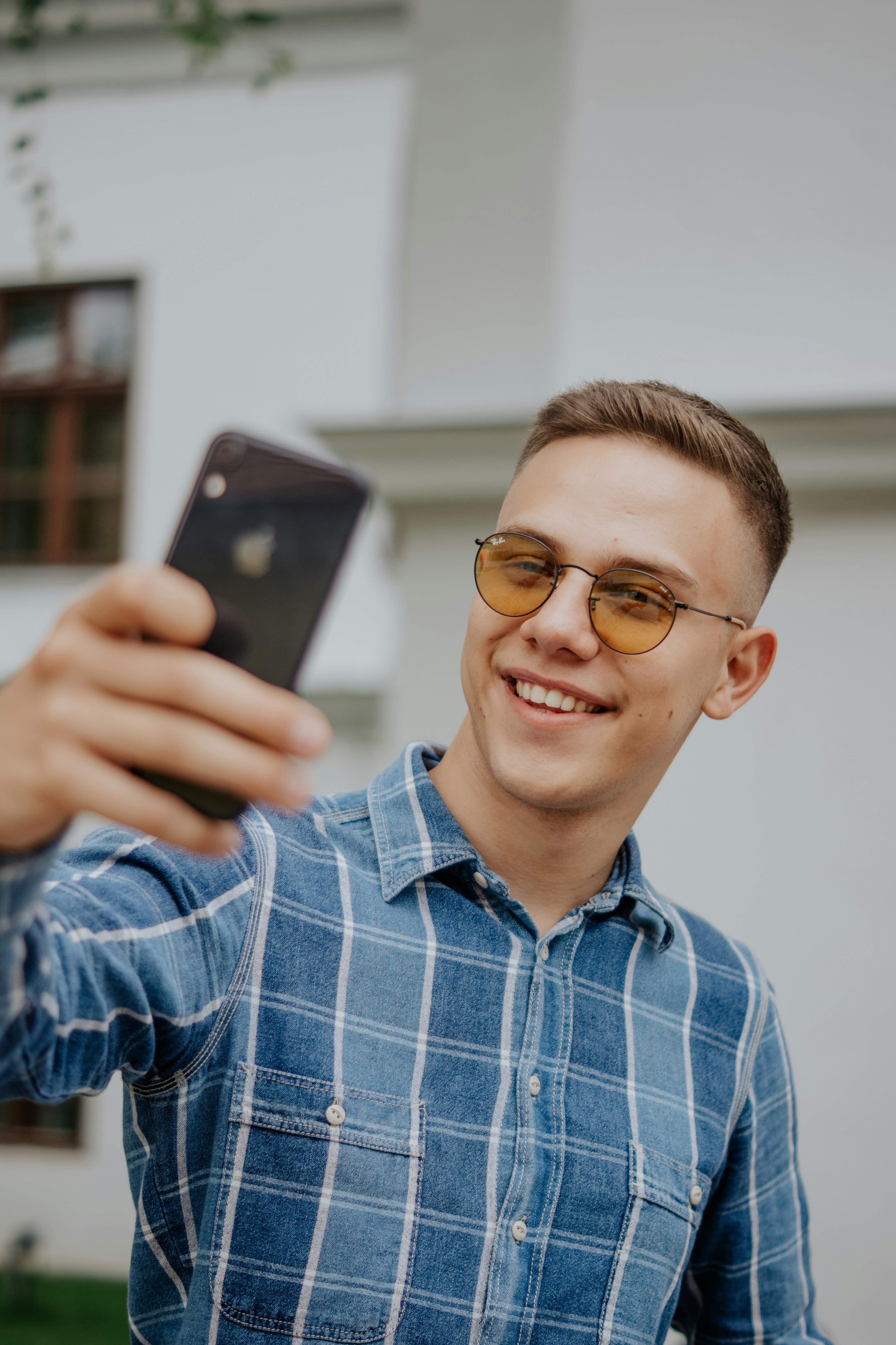 Helpful Guidelines for Posting on LinkedIn