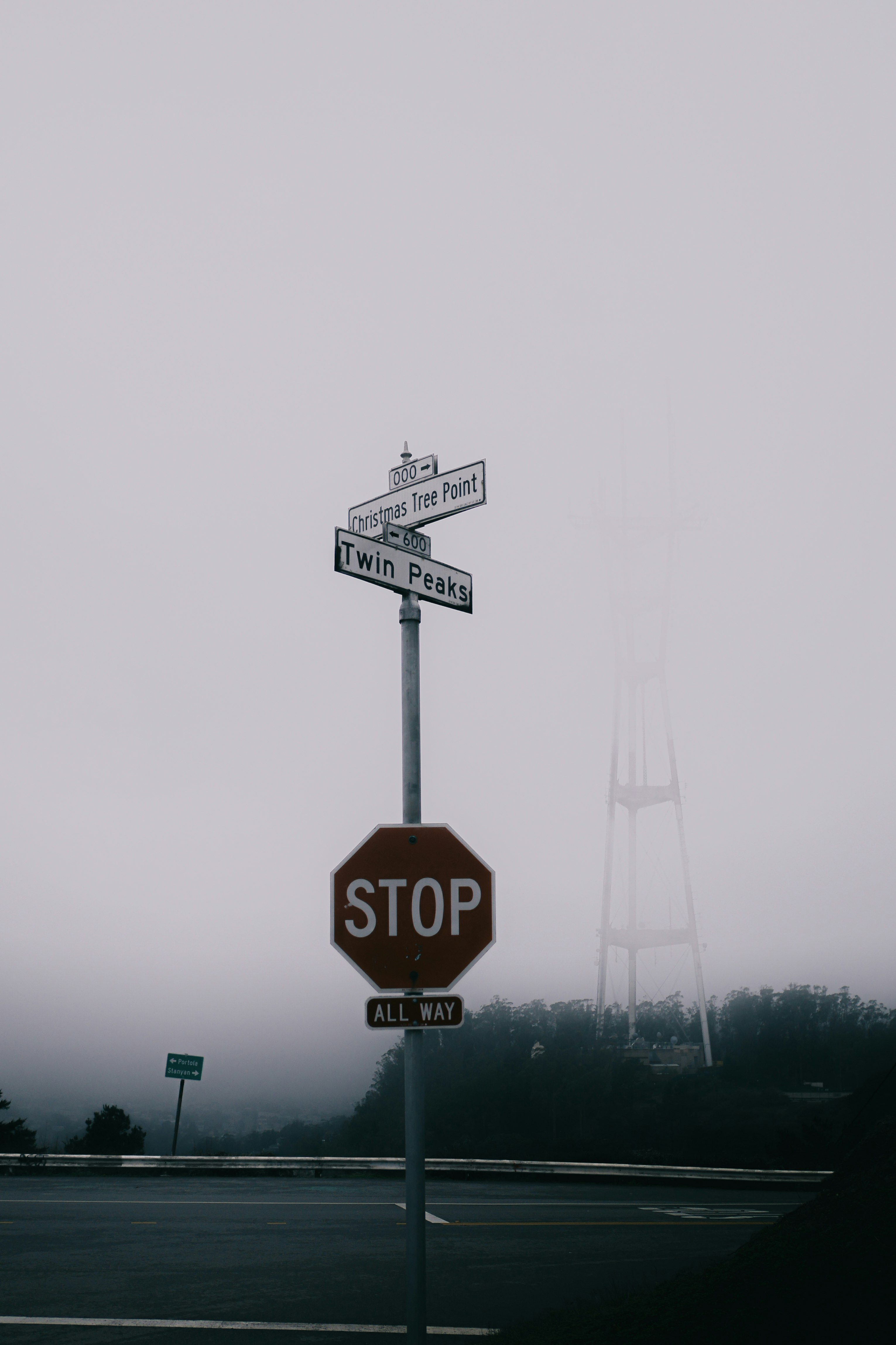 red and white stop sign