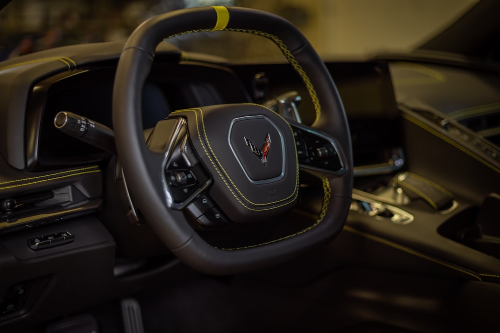 black and gray honda steering wheel