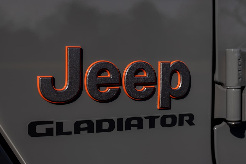 Jeep Logo Pictures | Download Free Images on Unsplash